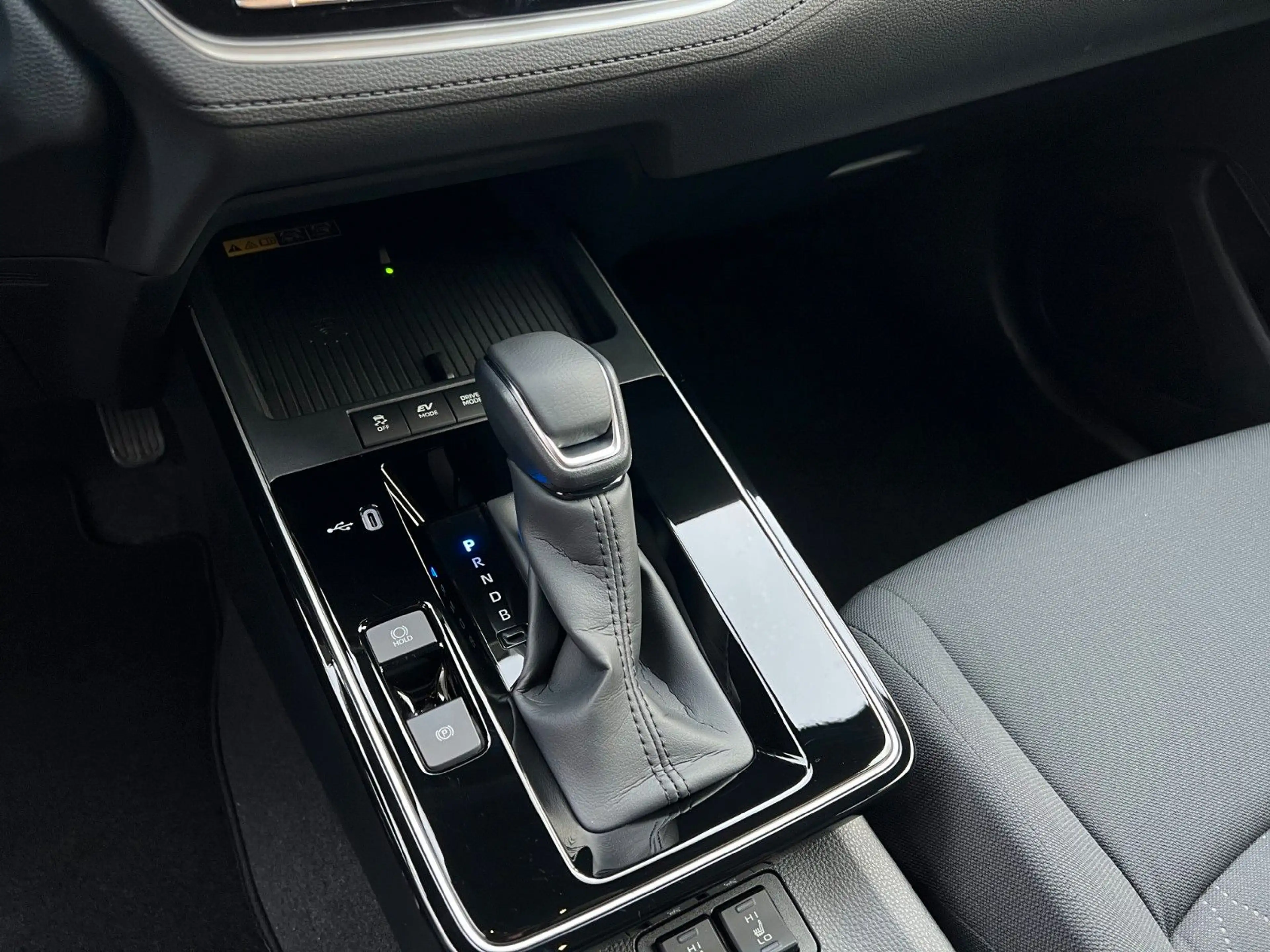 Toyota Corolla Cross 1.8 Hybrid STYLE FACELIFT *SOFORT* — photo 15