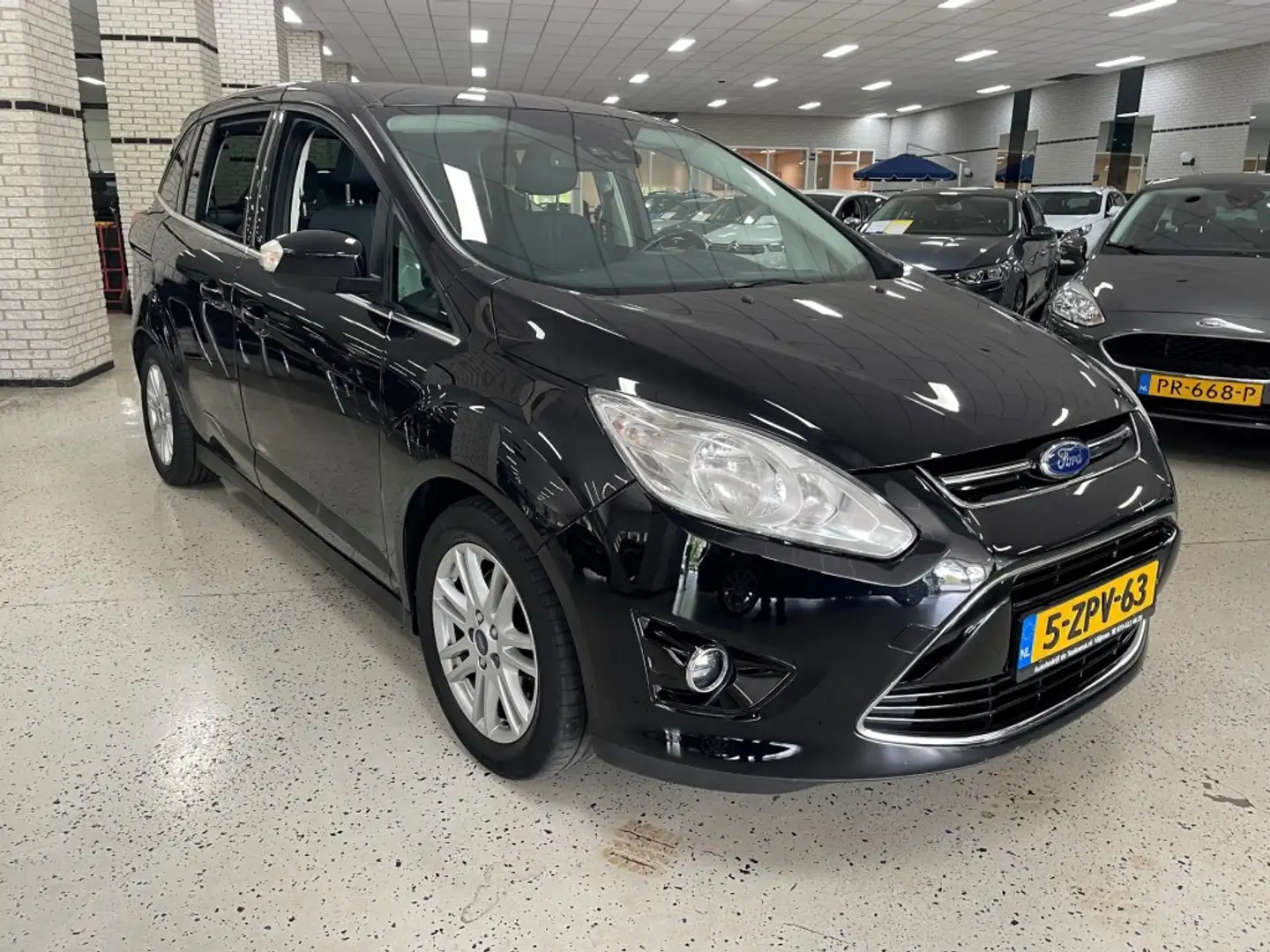 Ford Grand C-Max 1.0  6 Persoons / Climat / Cruise / Camera / Navi Negro - 1
