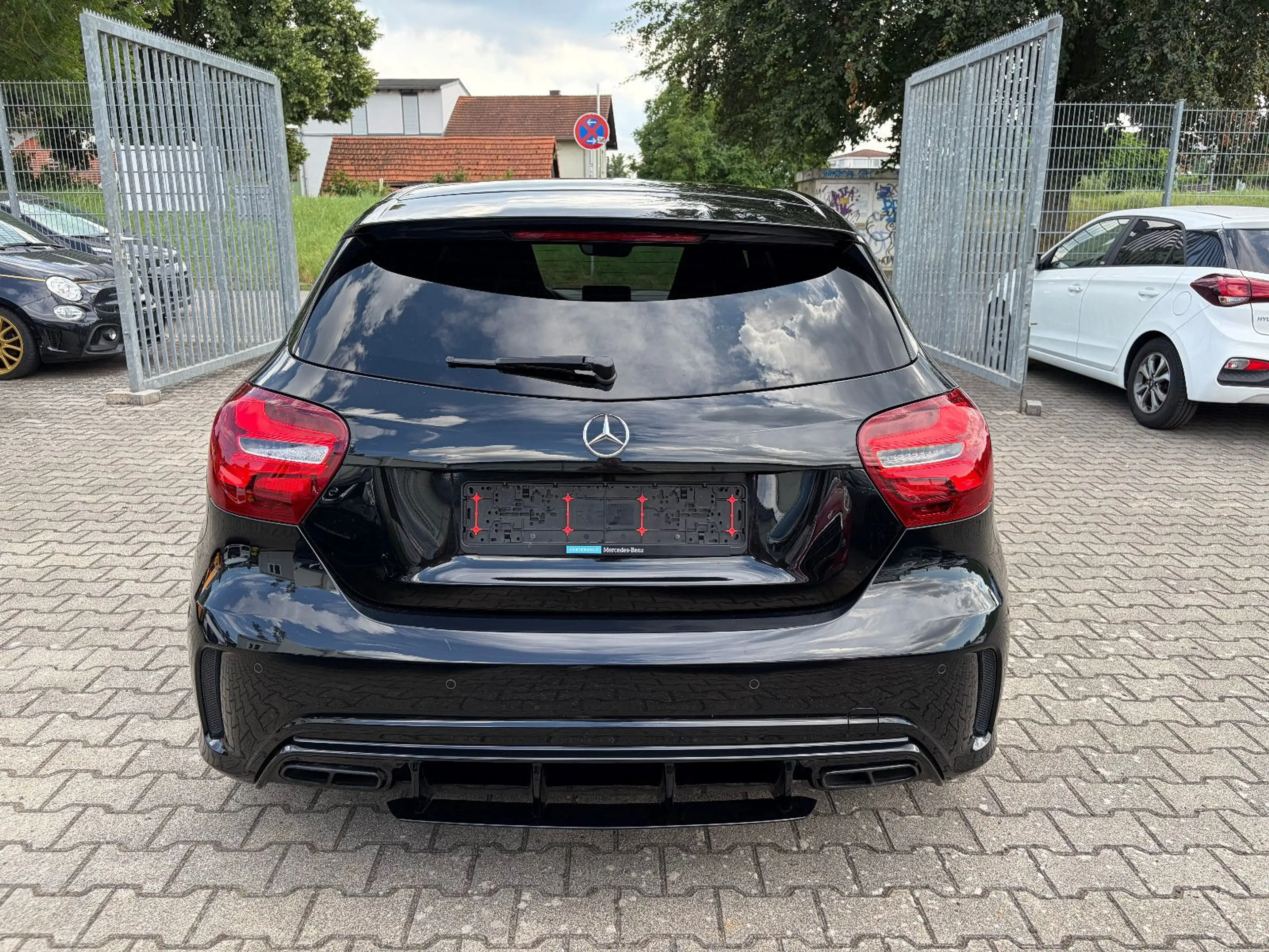 Mercedes-Benz A 45 AMG /Navi/Pano/Harman-Kardon/Night-Paket — photo 4