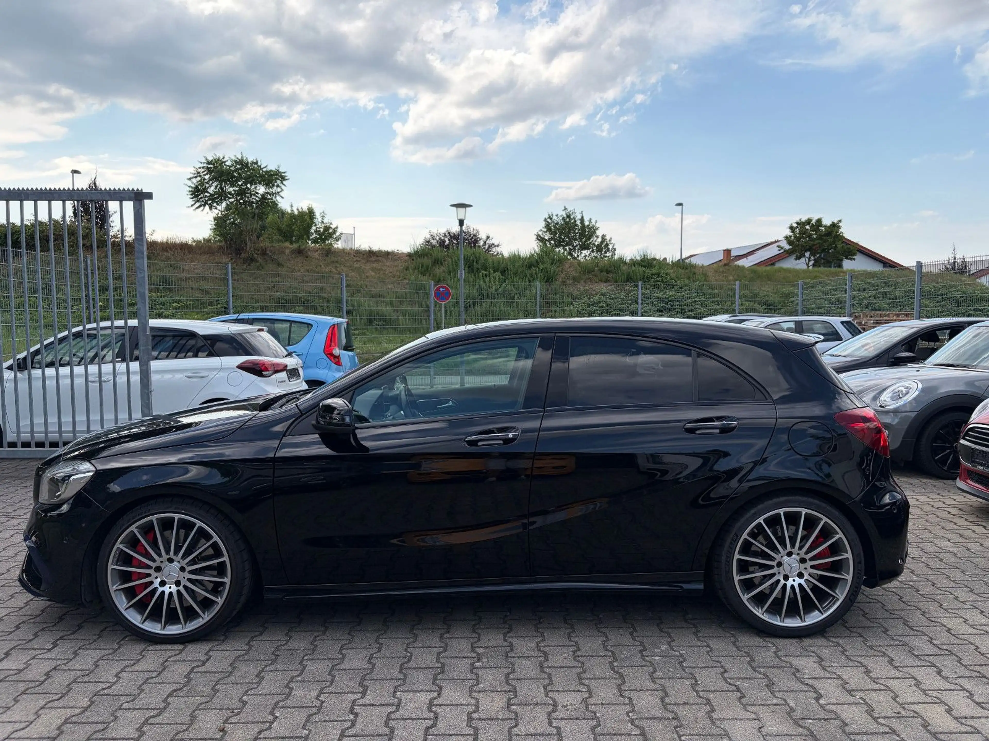 Mercedes-Benz A 45 AMG /Navi/Pano/Harman-Kardon/Night-Paket — photo 2