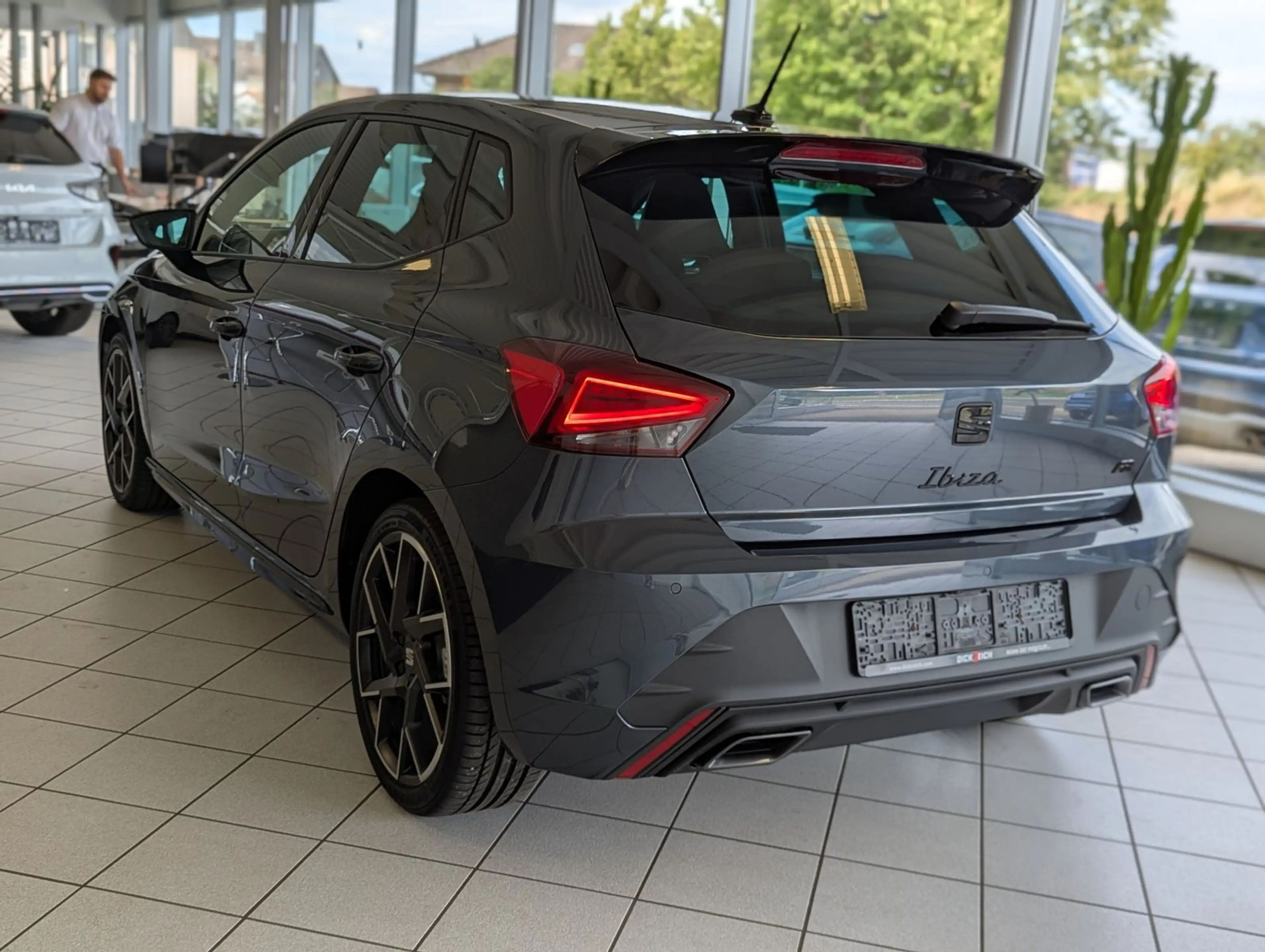 SEAT Ibiza 1.0 TSI FR Black Edition Navi ACC LED 18" — photo 7