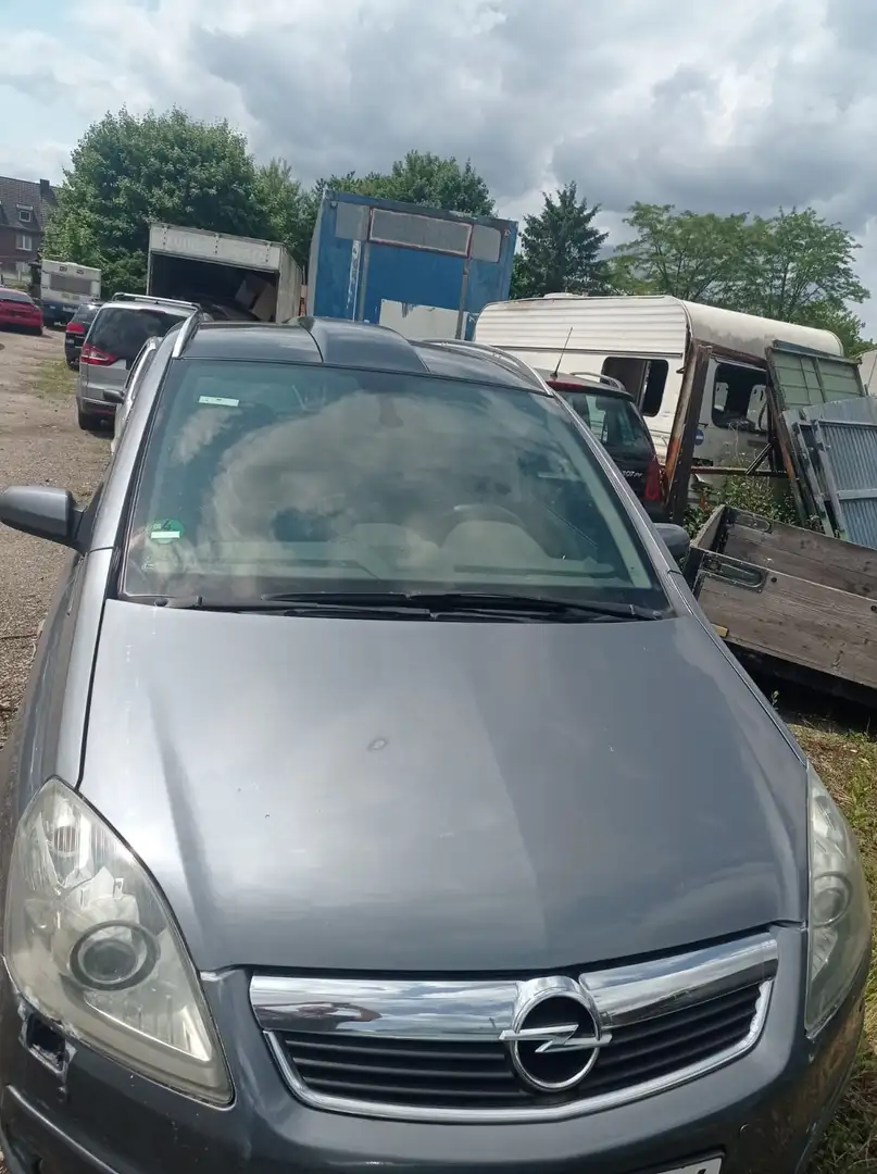 Opel Zafira Cosmo Grau - 2