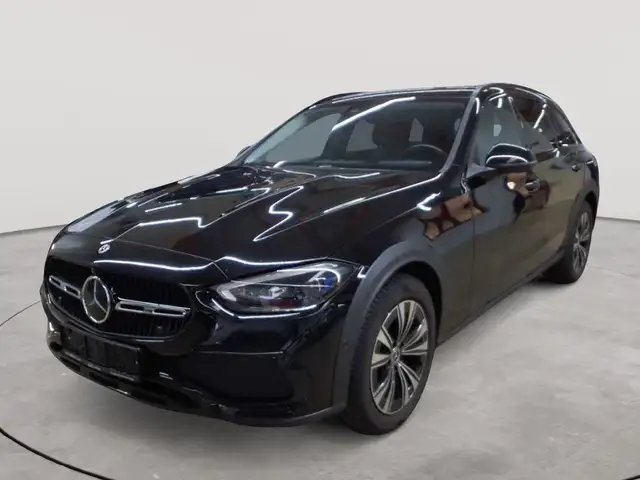 Mercedes-Benz C-Class view 2