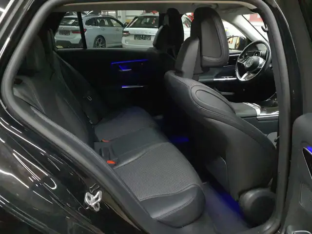 Mercedes-Benz C-Class view 14