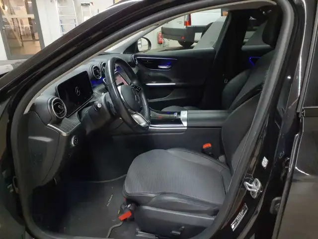 Mercedes-Benz C-Class view 7