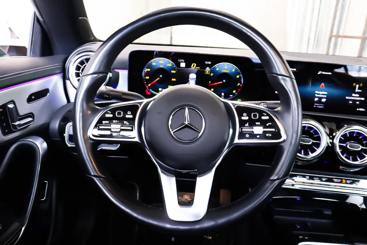 Mercedes-Benz CLA снимка Mercedes-Benz CLA