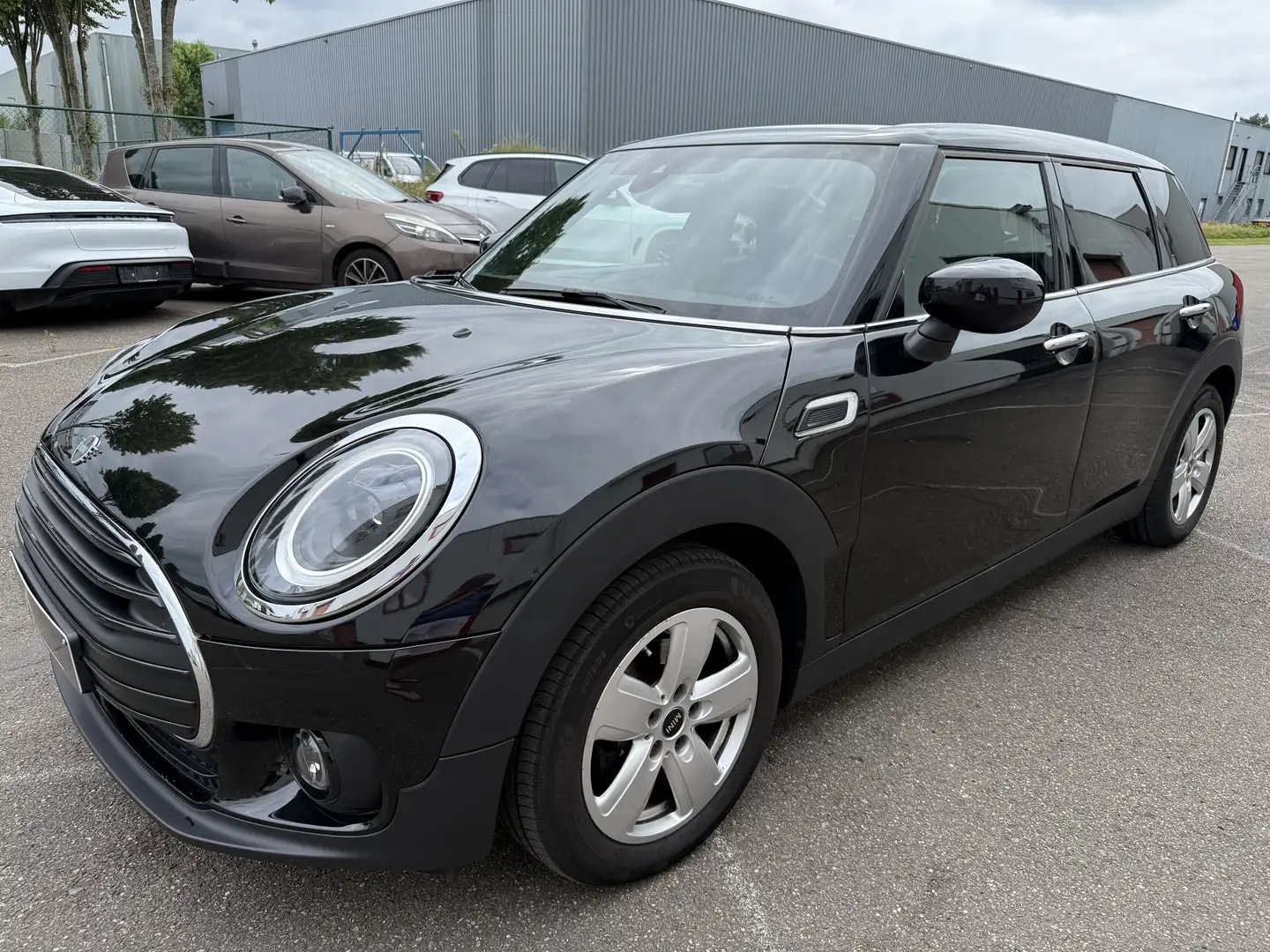 MINI One Clubman Mini One D Clubman Aut. / FACELIFT /comford toeg. Чорний - 1