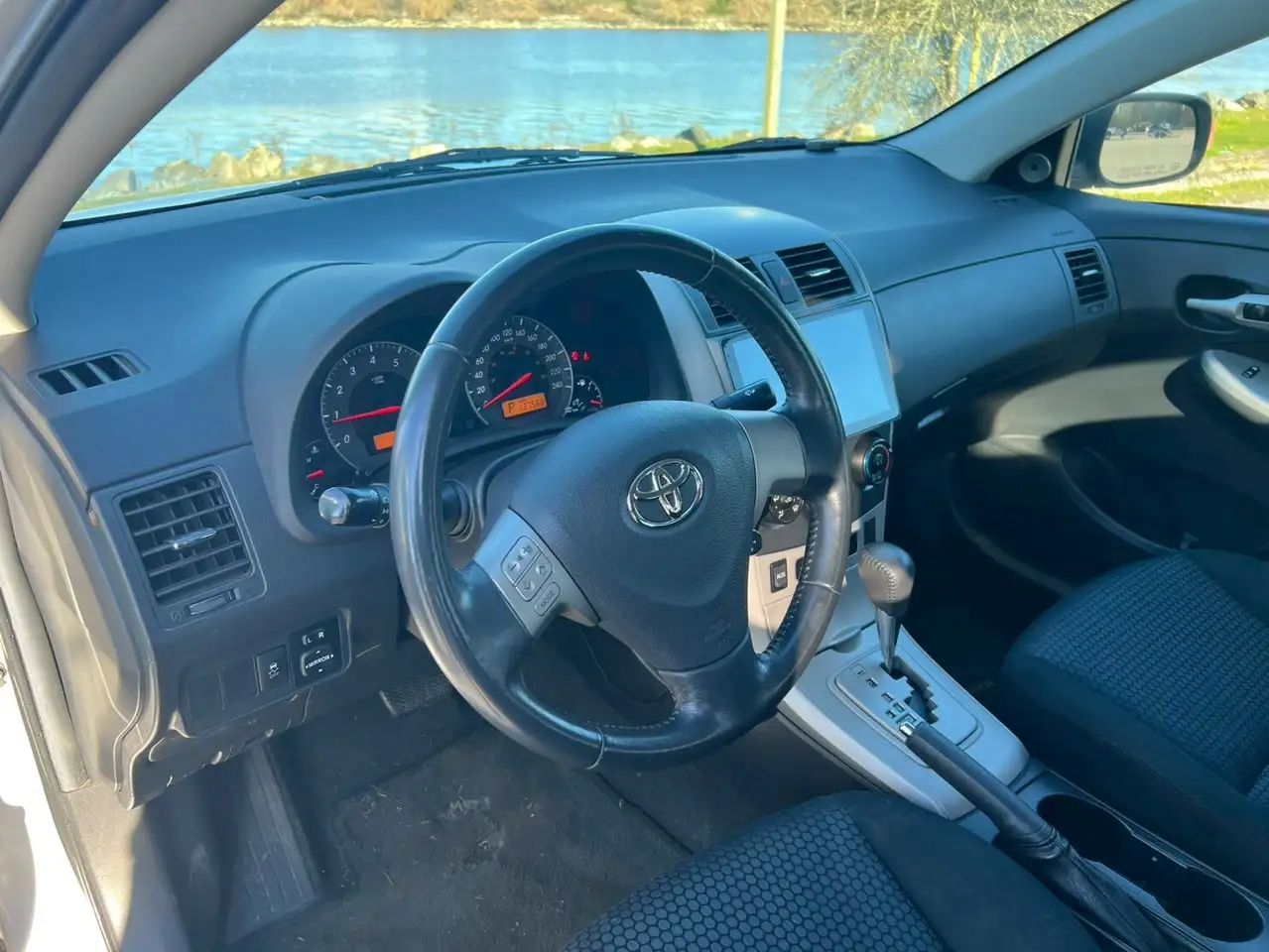 Toyota Corolla снимка Toyota Corolla