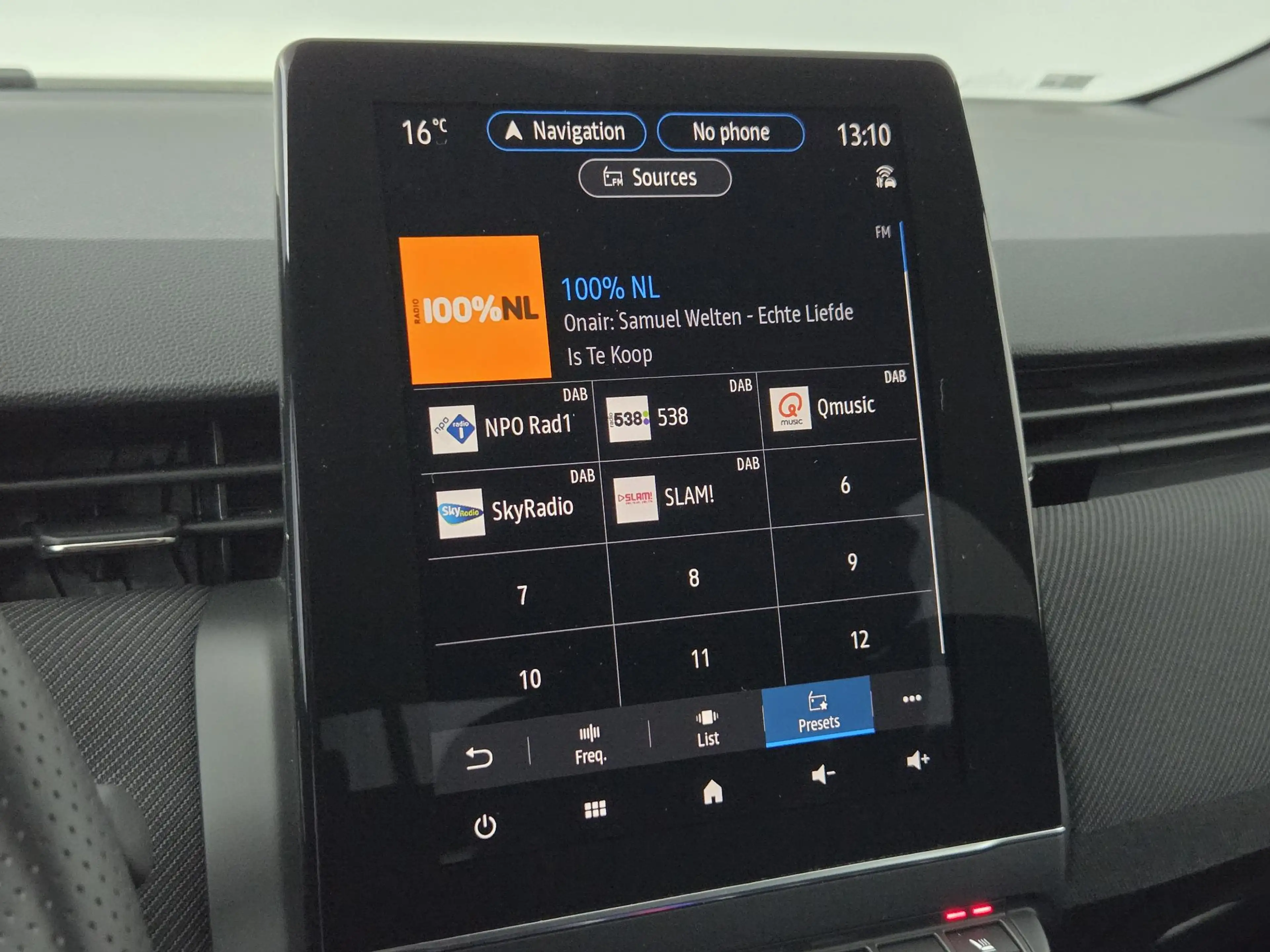 Renault Clio 1.6 E-Tech Full Hybrid 145 esprit Alpine | Pack Wi — photo 30