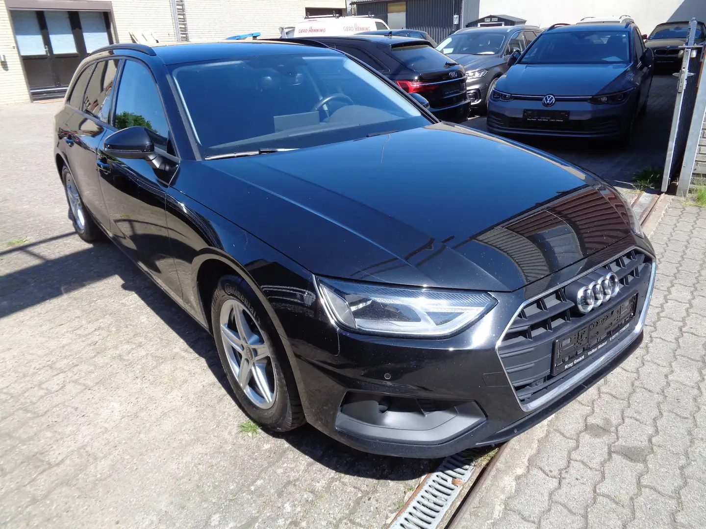 Audi A4 Avant 2.0 TDI, Autom., schw.AHK, Kamera Nero - 2