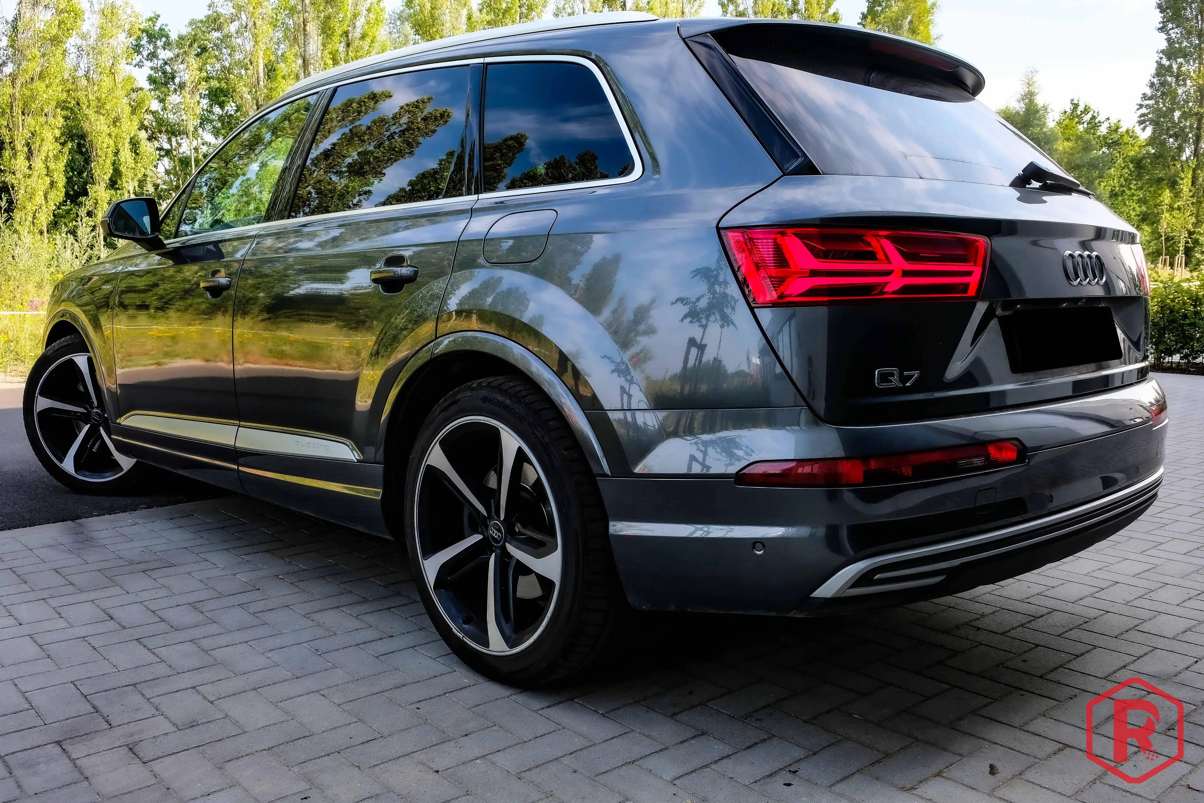 Audi Q7 e-tron 3.0 TDi V6 Quattro S line BTWwagen 1Eigenaar Historiek — photo 3