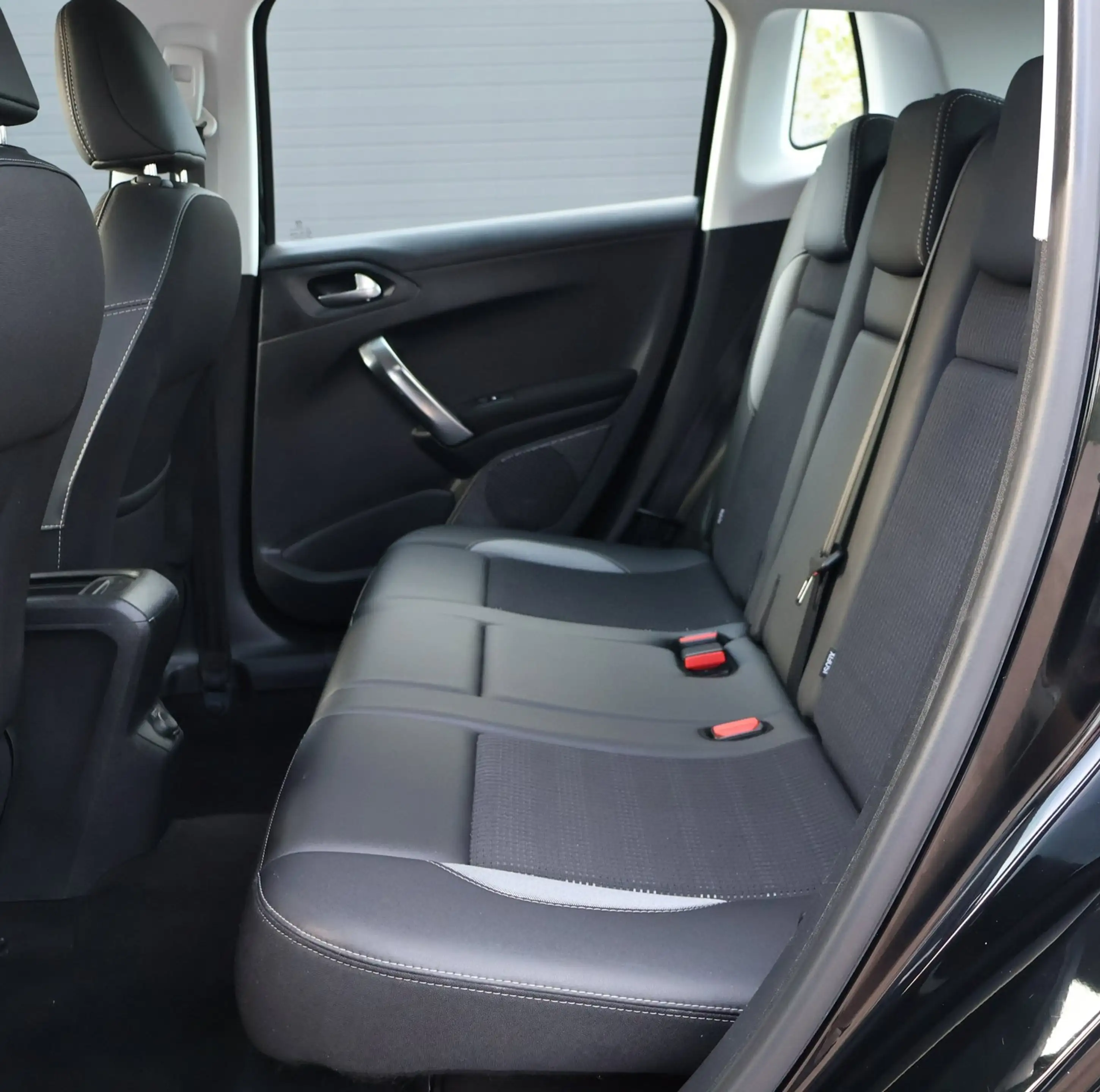 Peugeot 2008 1.2 PureTech GT-line Navi/Camera/Leder/PDC/Dealer — photo 11