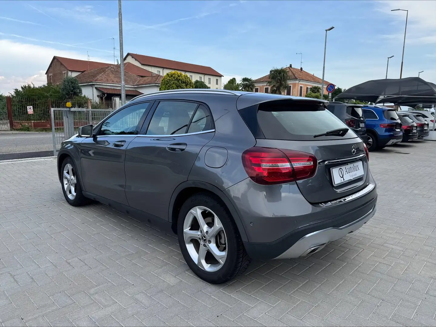 Mercedes-Benz GLA 180 d Sport Grigio - 2