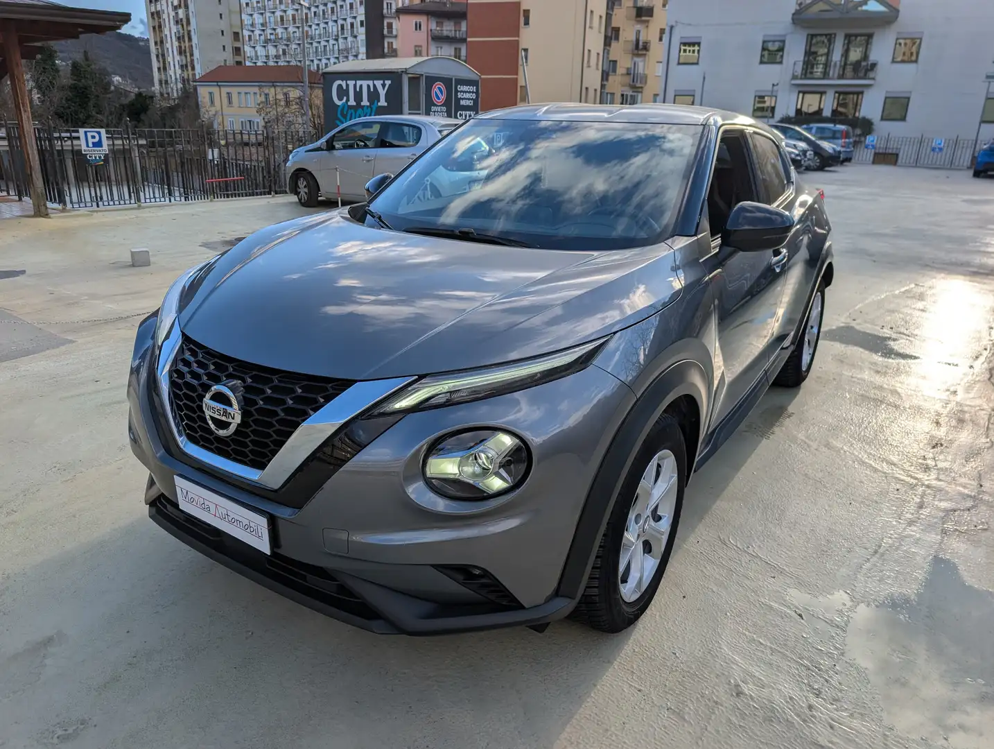 Nissan Juke Juke II 2020 1.0 dig-t N-Connecta 114cv Gris - 2