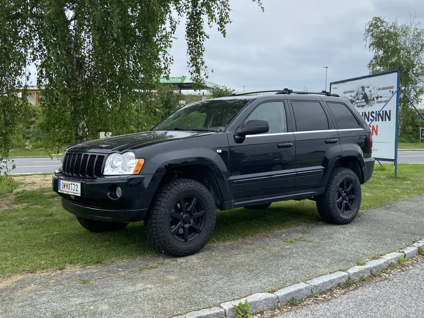 Jeep Grand Cherokee 5,7 V8 HEMI Limited - 1