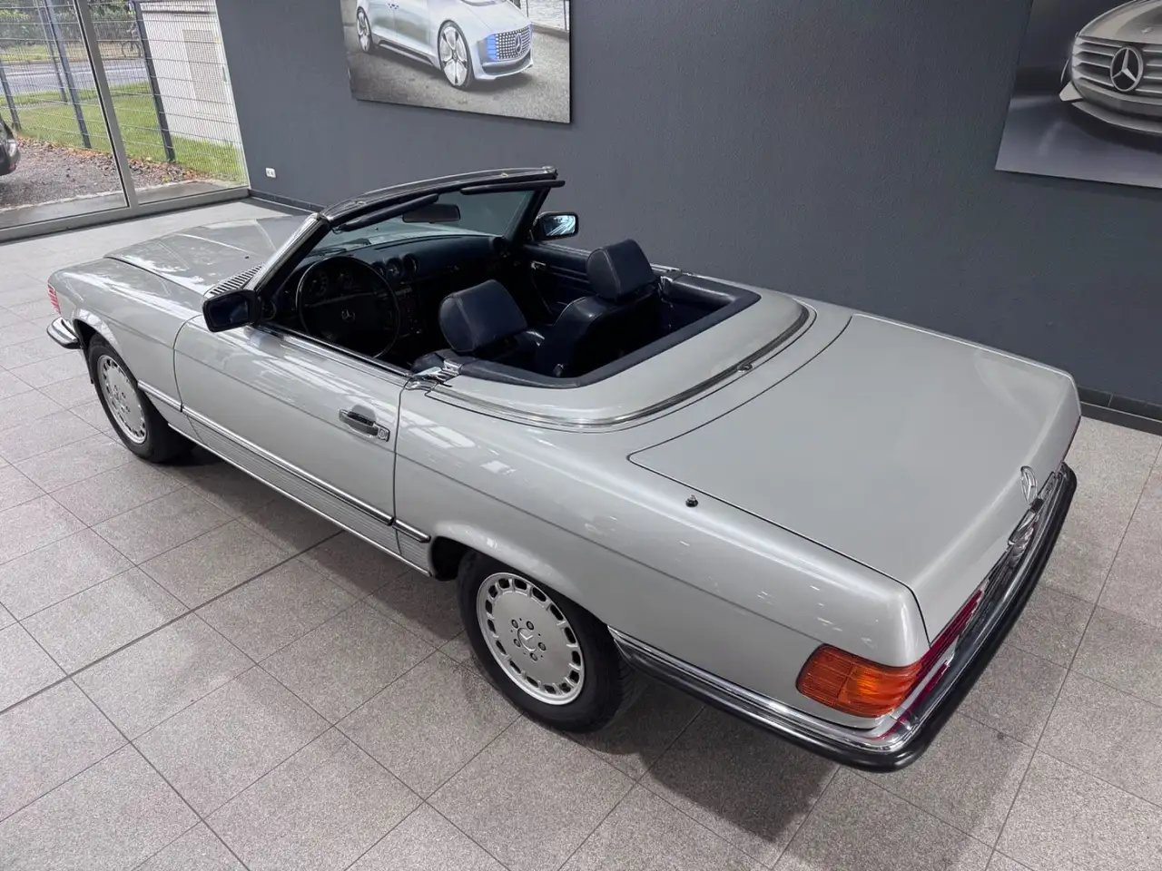 Mercedes-Benz SL 300 Cabrio W107*LMF*SHZ*KLIMA, foto 5