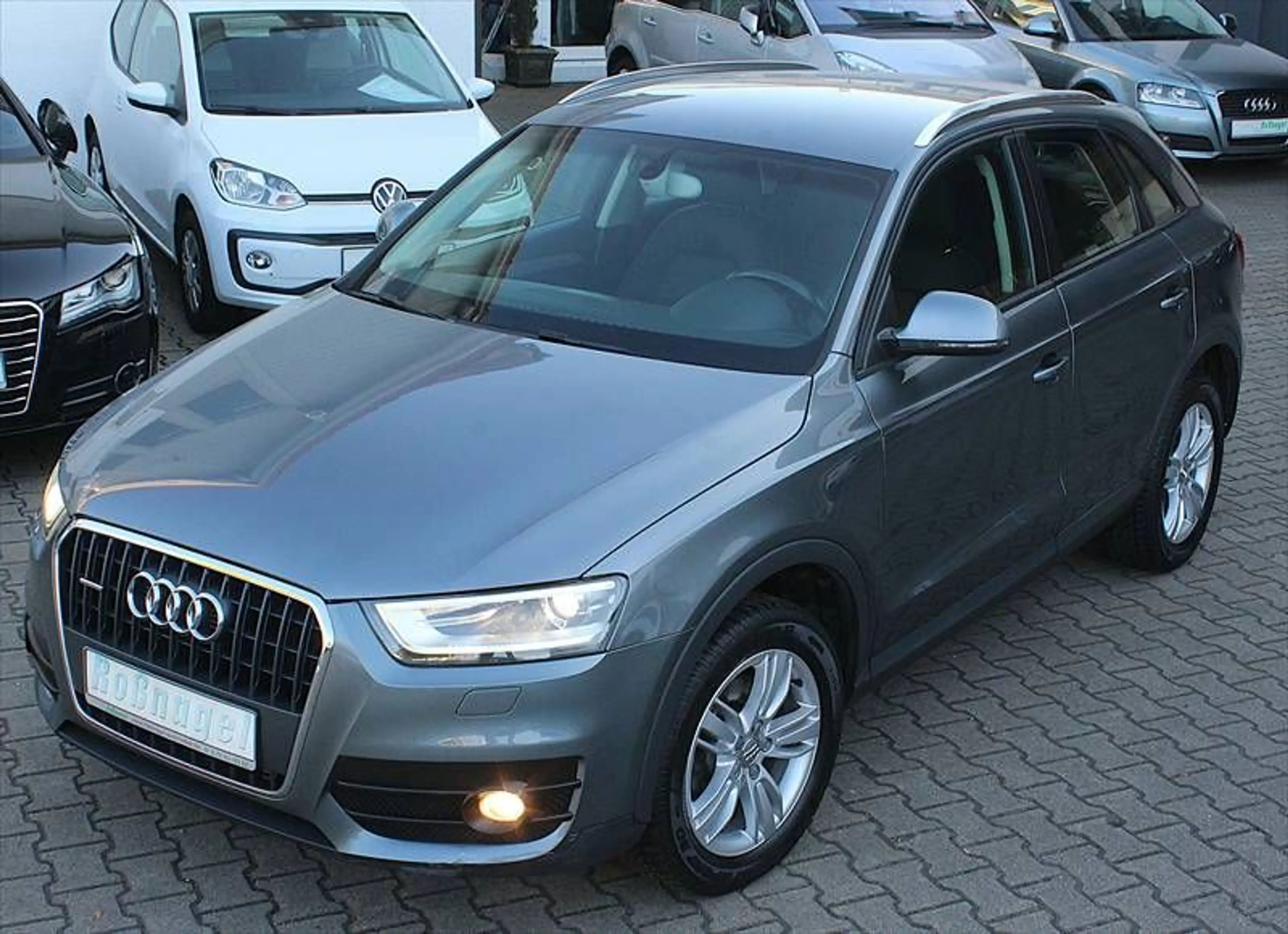 Audi Q3 2,0 TFSI Quattro Klimaautom Sitzhzg Xenon Alu