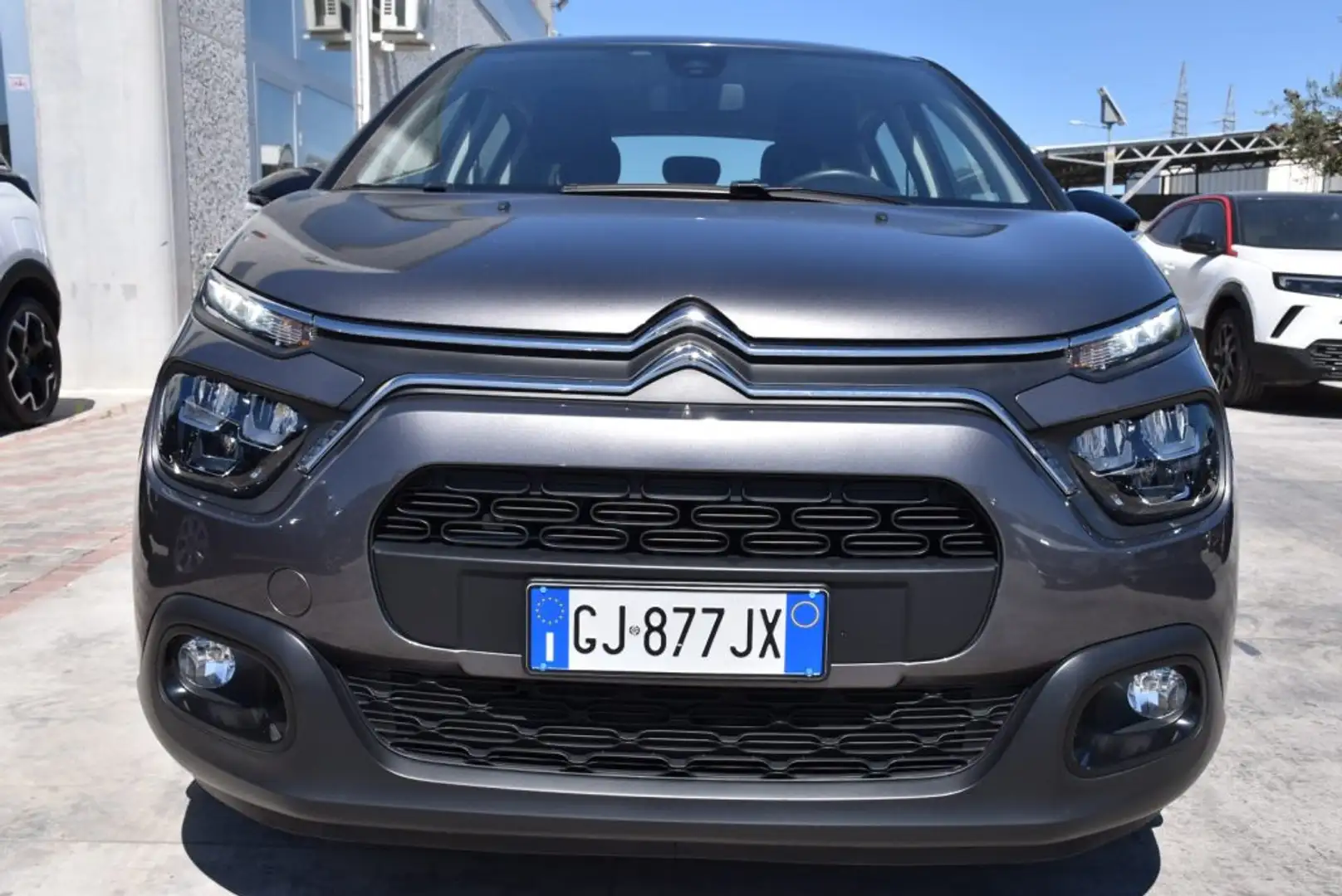 Citroen C3 PureTech 83 S&S Feel Pack Gris - 2