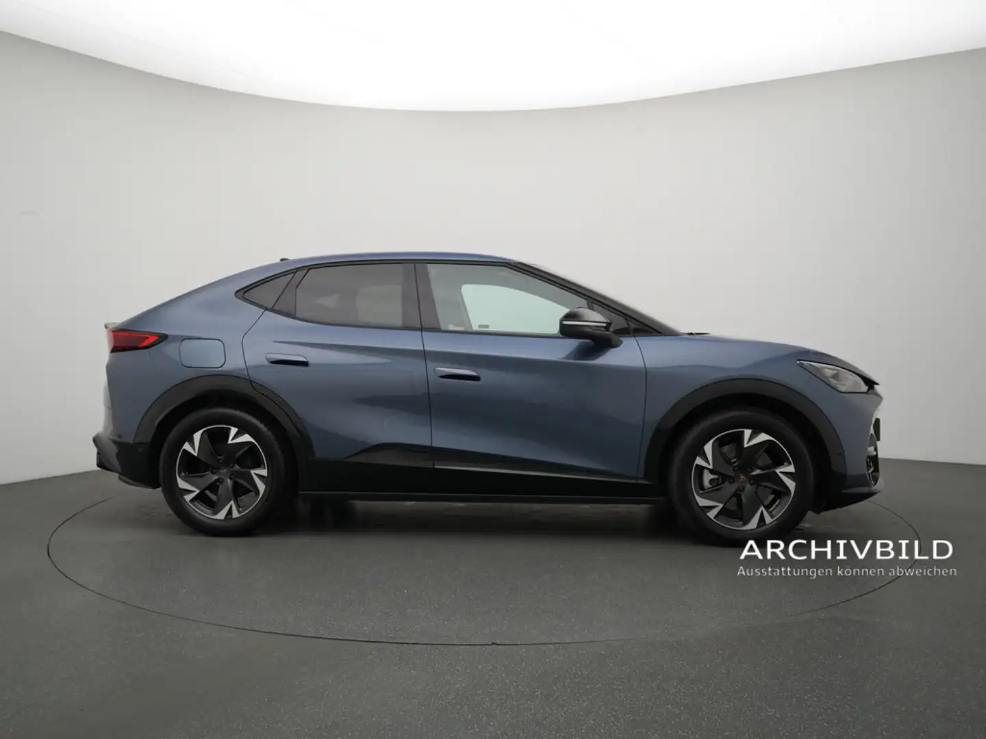 CUPRA Tavascan Endurance NAVI VIRT ACC KAM LEDER SH Blau - 2