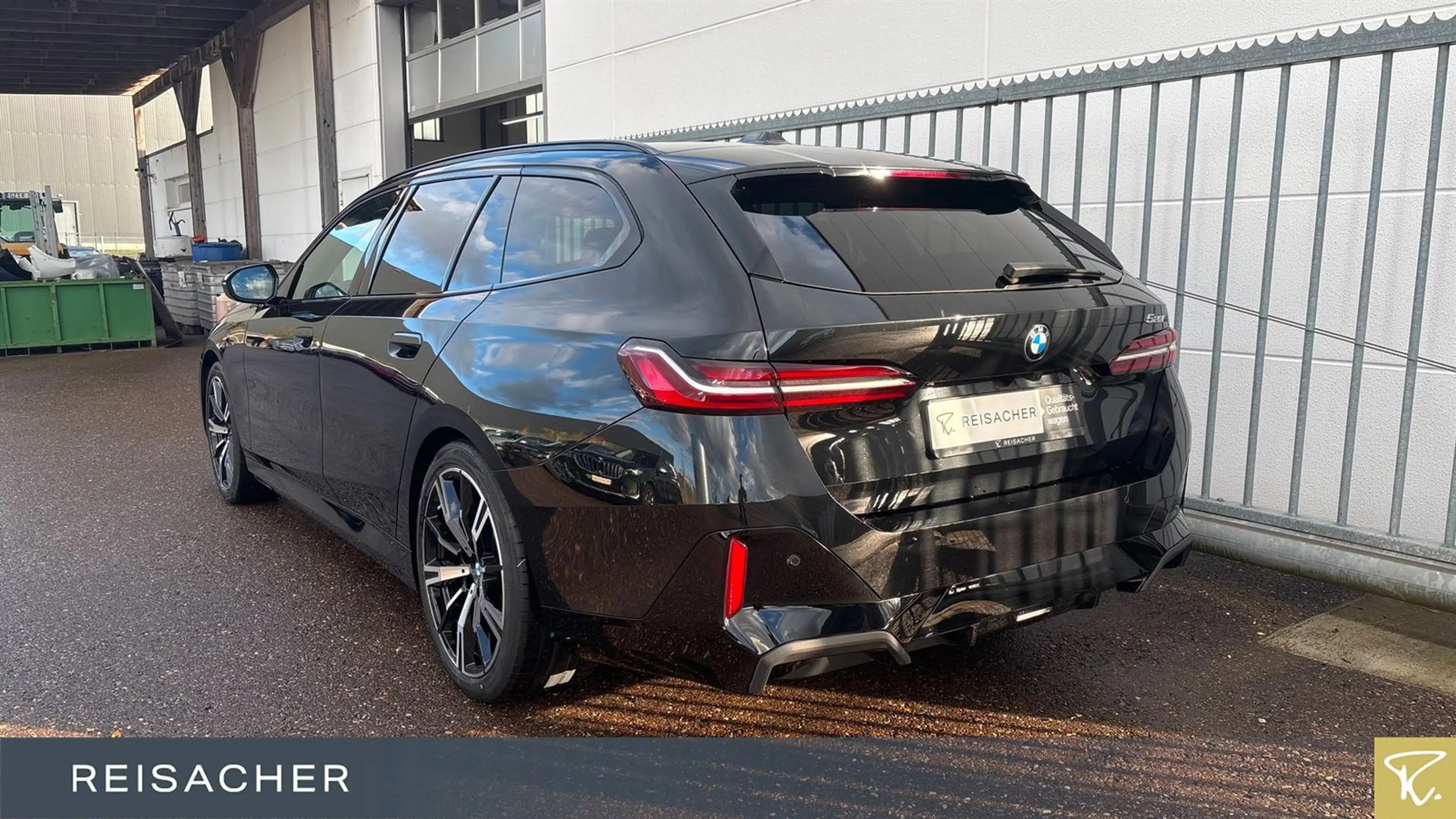 BMW 520 i A Tou M-Sport,AHK,DA+,Autom — photo 2