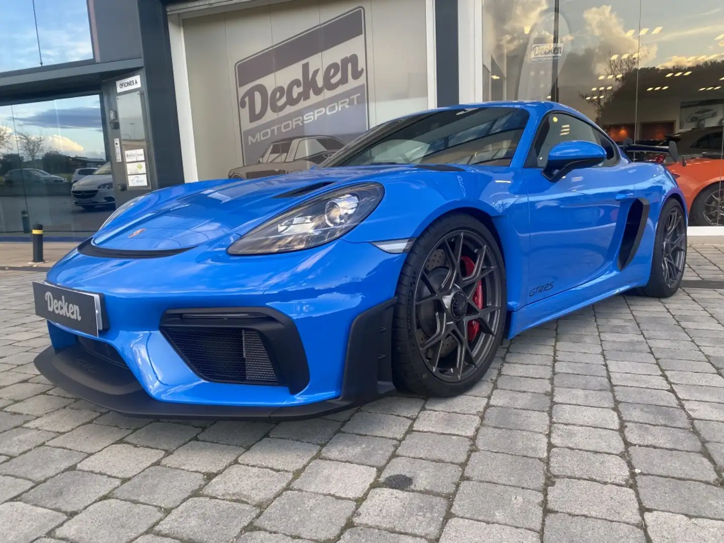 Porsche Cayman GT4 RS PDK Bleu - 2