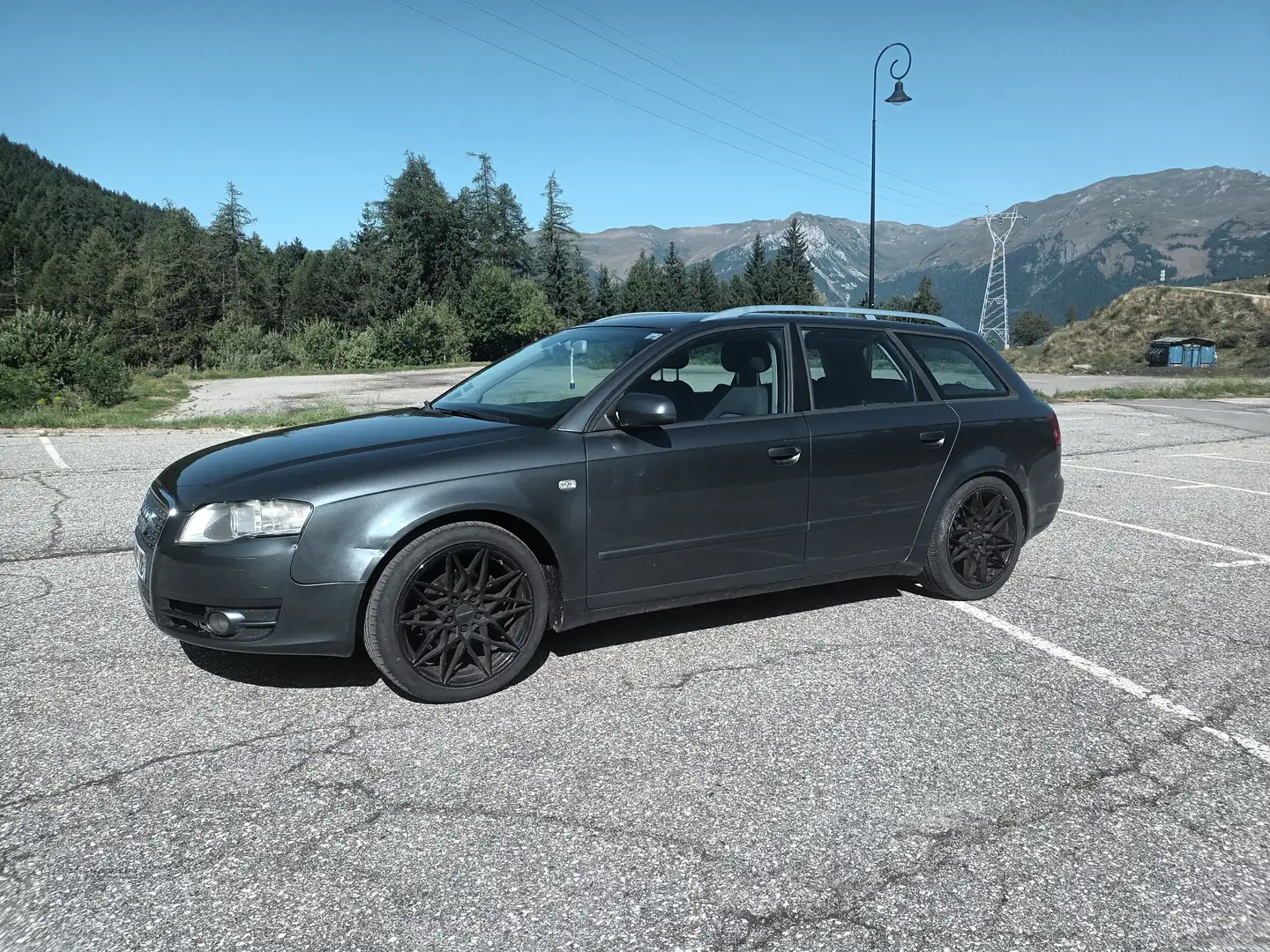 Audi A4 Audi A4 Avant 2.0 TDI Advance Edition Gris - 1