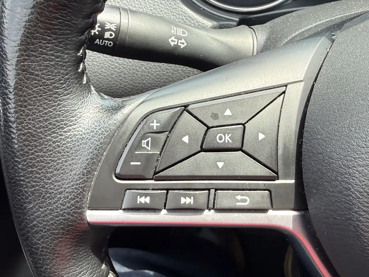 Nissan Qashqai снимка Nissan Qashqai