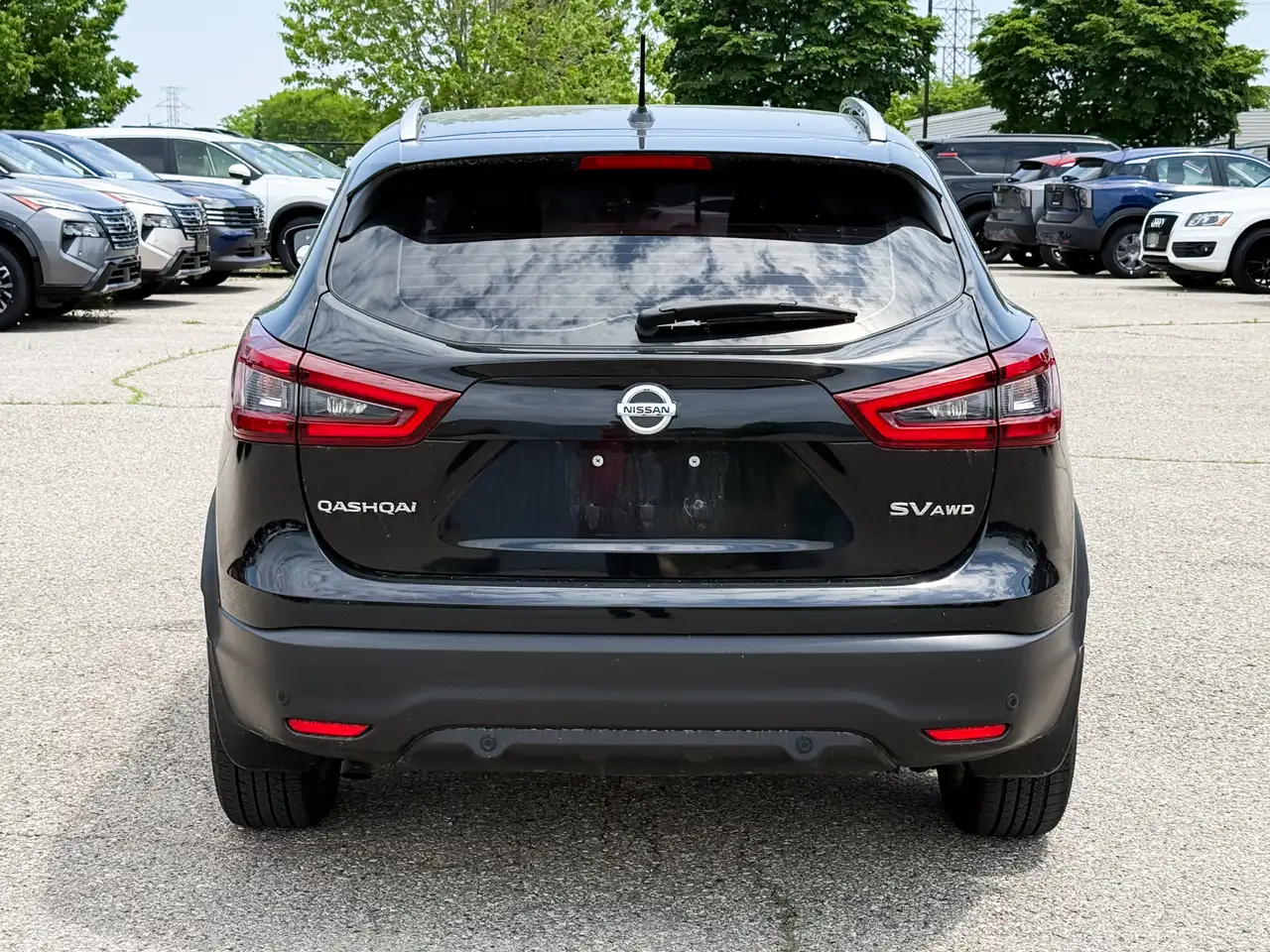 Nissan Qashqai снимка Nissan Qashqai