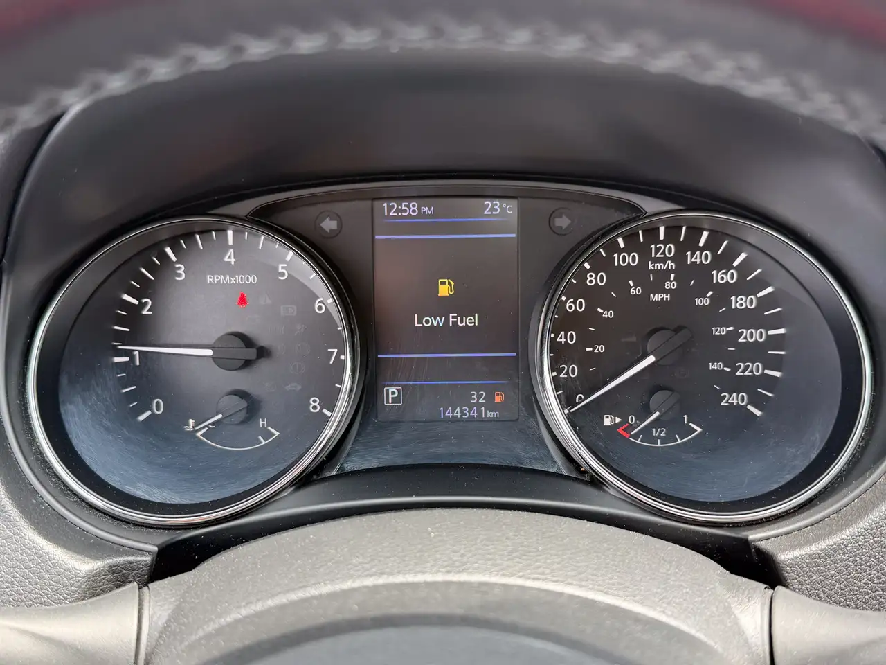 Nissan Qashqai снимка Nissan Qashqai