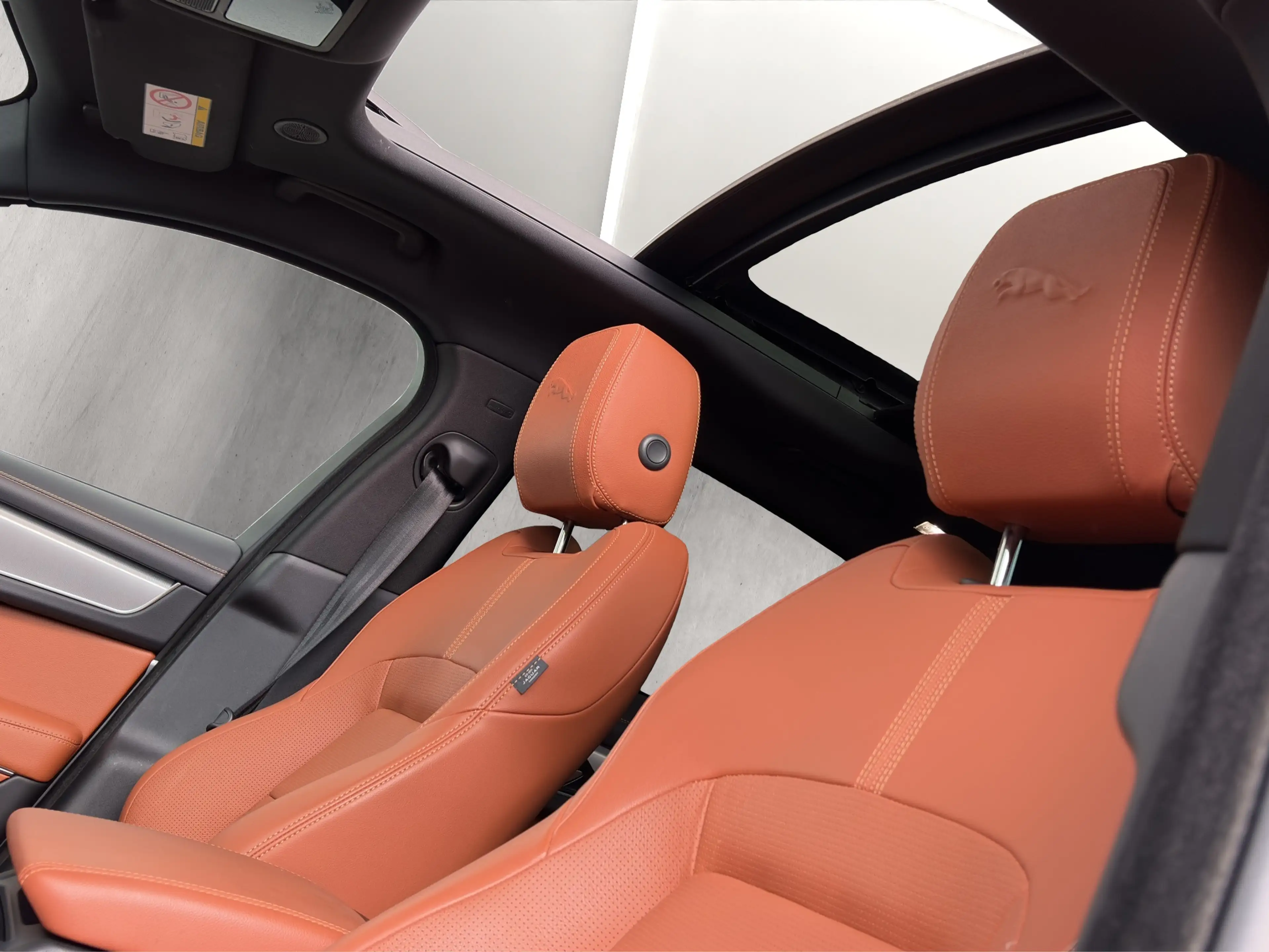 Jaguar F-Pace D200*R-Dynamic SE AWD*BLACK PACK*1.HAND* — photo 5