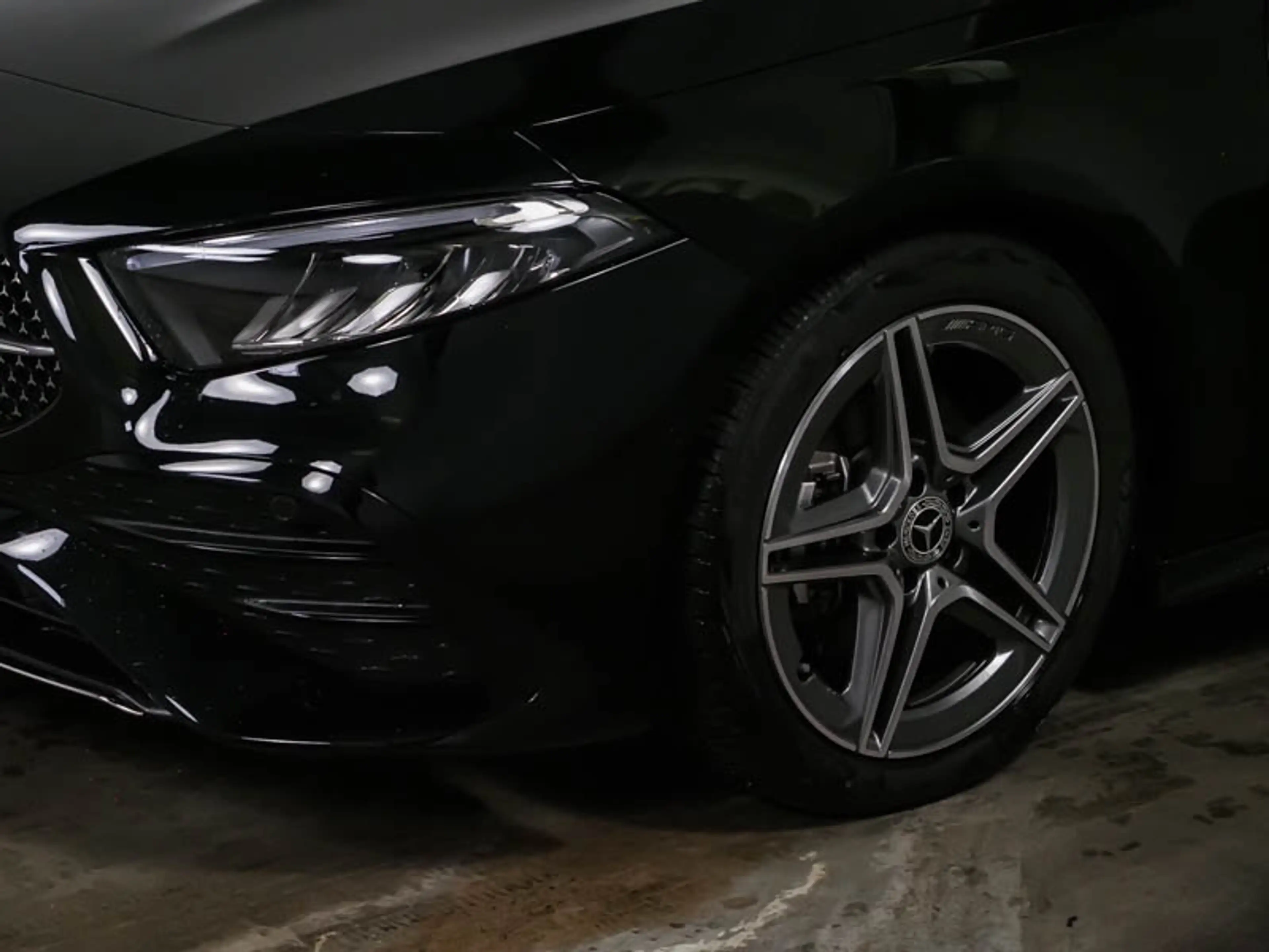 Mercedes-Benz A 180 AMG/Edition/LED/360/Distr/Totw — photo 4