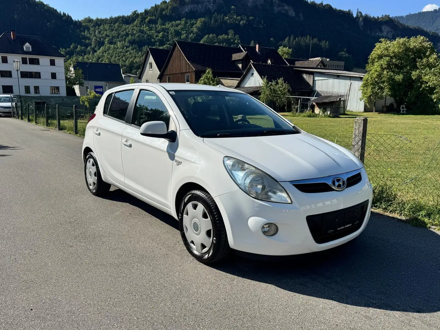 Hyundai i20 i20 Cool 1,25 | PICKERL 02/27 | 115.000KM - 2