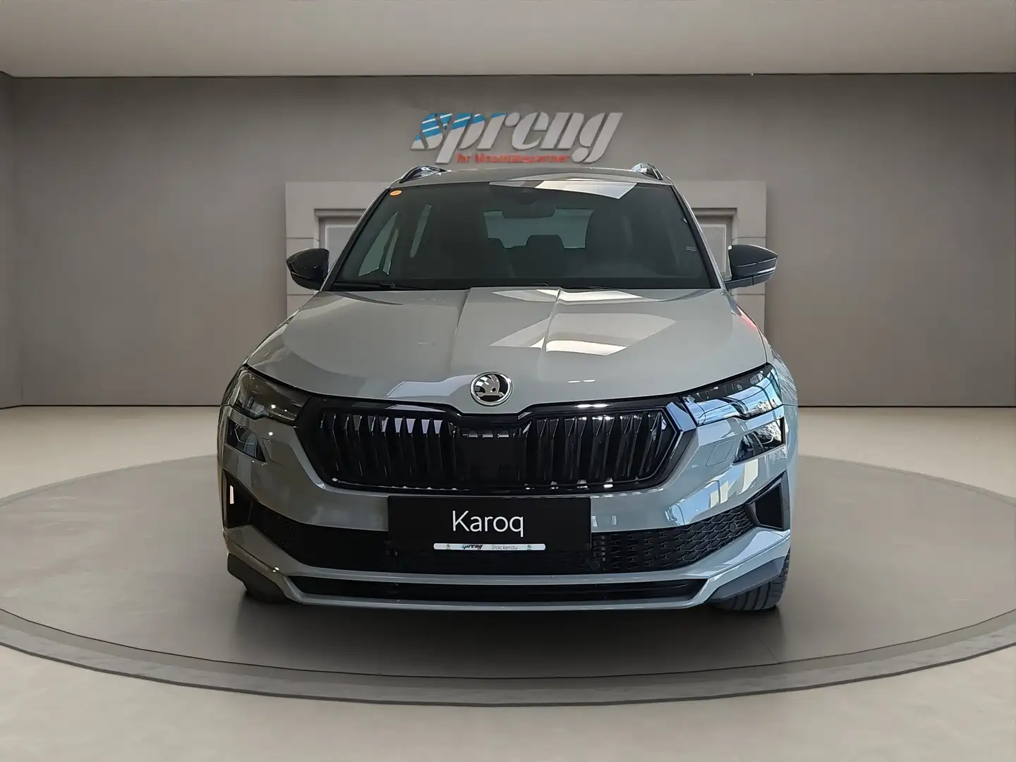 Skoda Karoq Sportline DSG 150 PS - nur € 35.999,-* Grau - 2