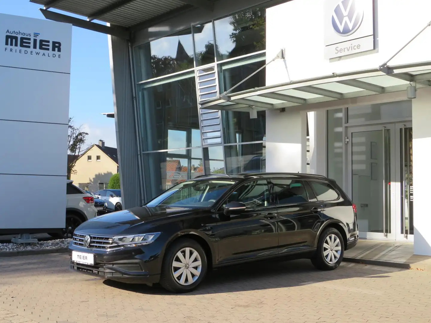 Volkswagen Passat Variant 1.5TSI DSG APP LED elektr.Heckkl. Schwarz - 2