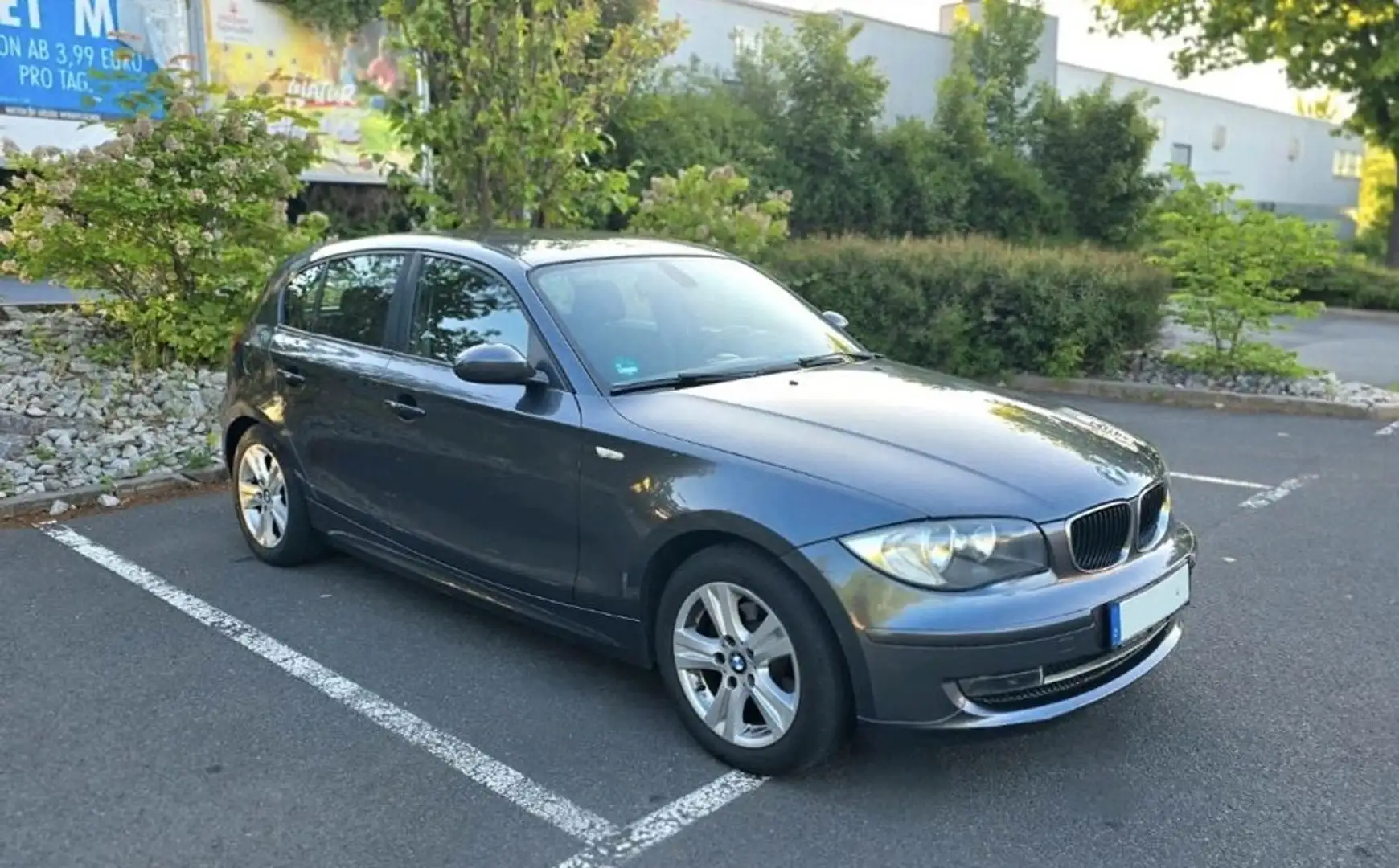BMW 116 116i Grau - 2