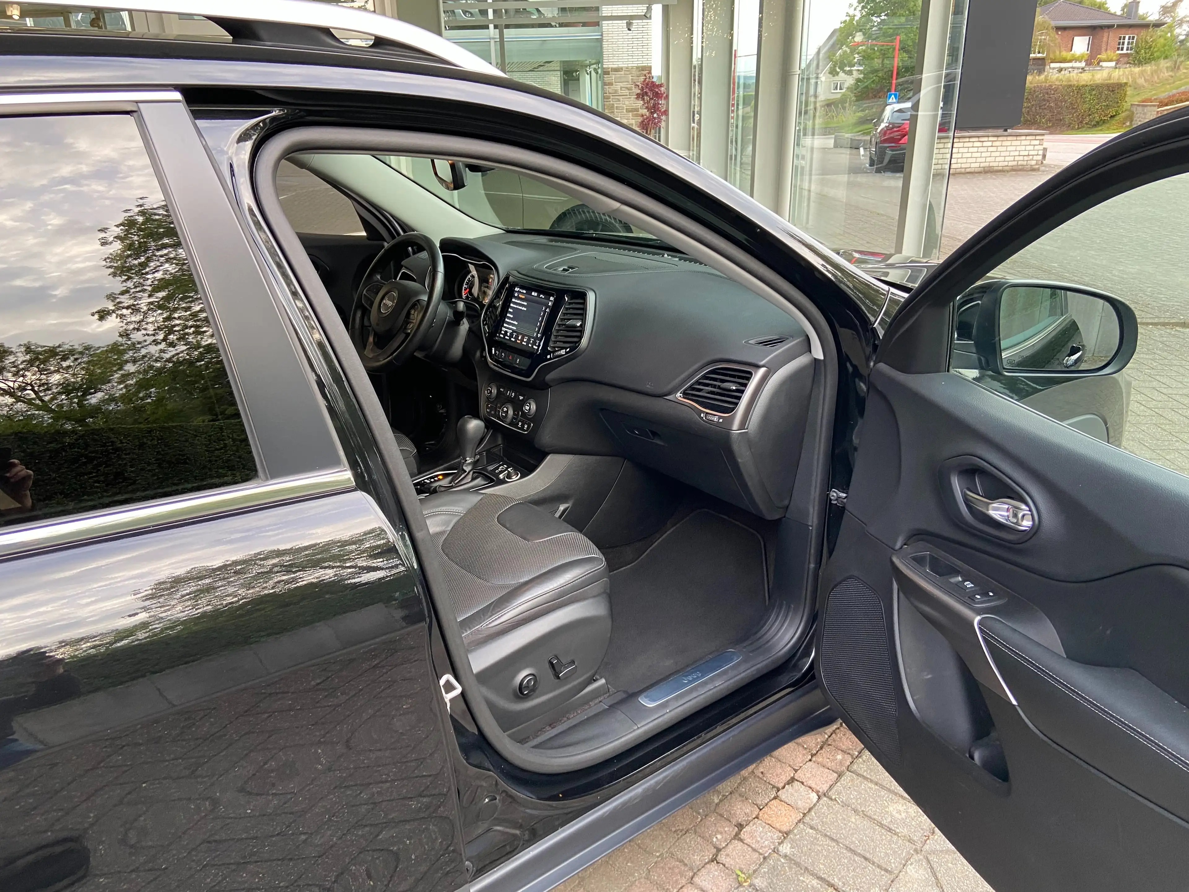 Jeep Cherokee Cherokee 2.2 MJD 2WD Limited UNIQUE PNEUS NEUFS — photo 6