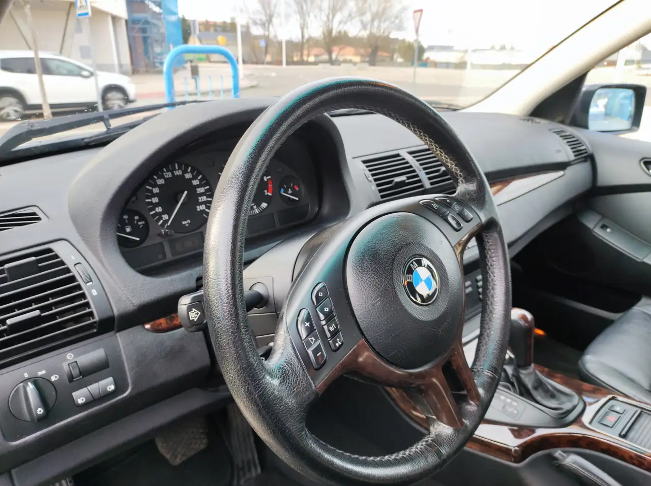 BMW X5 3.0i Aut., foto 6