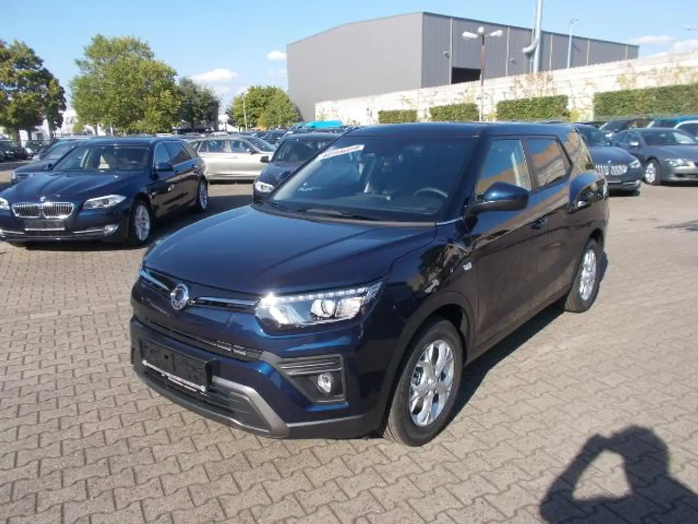 SsangYong Tivoli Grand Amber 1.5T Klima Kamera PDC sofort Blau - 1