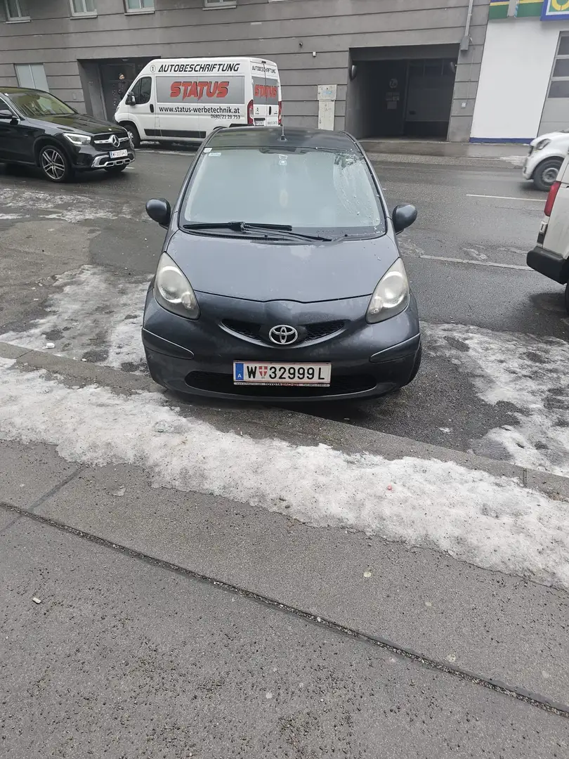 Toyota Aygo Pickel 06/2026 +4 Monat Grün - 2