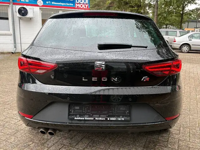 Seat Leon view 6