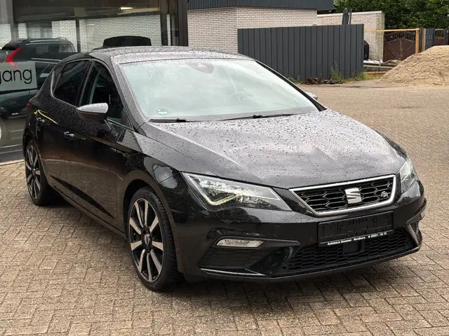 Seat Leon view 4