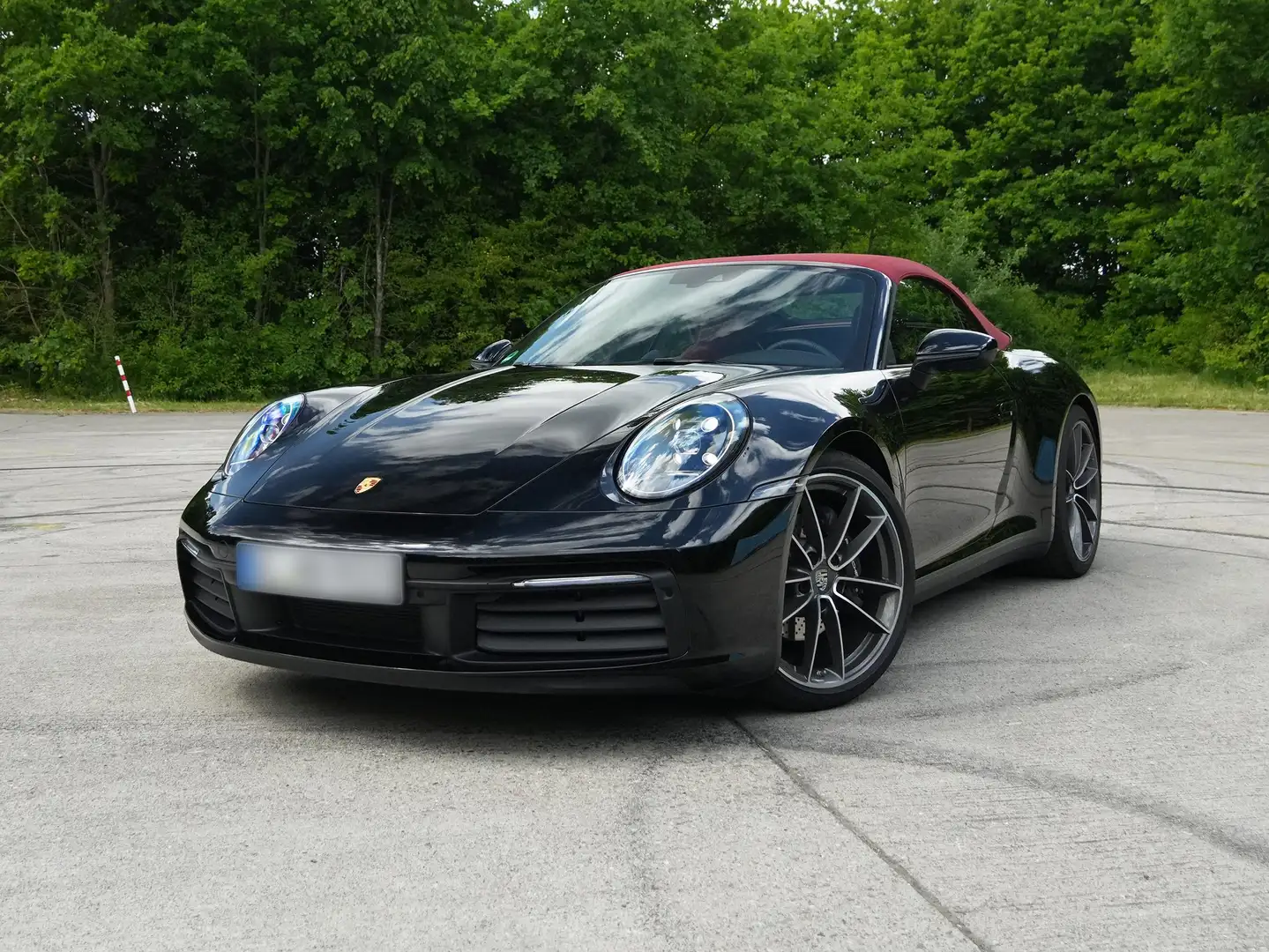 Porsche 992 911 Carrera Cabriolet / Werksgarantie Schwarz - 1