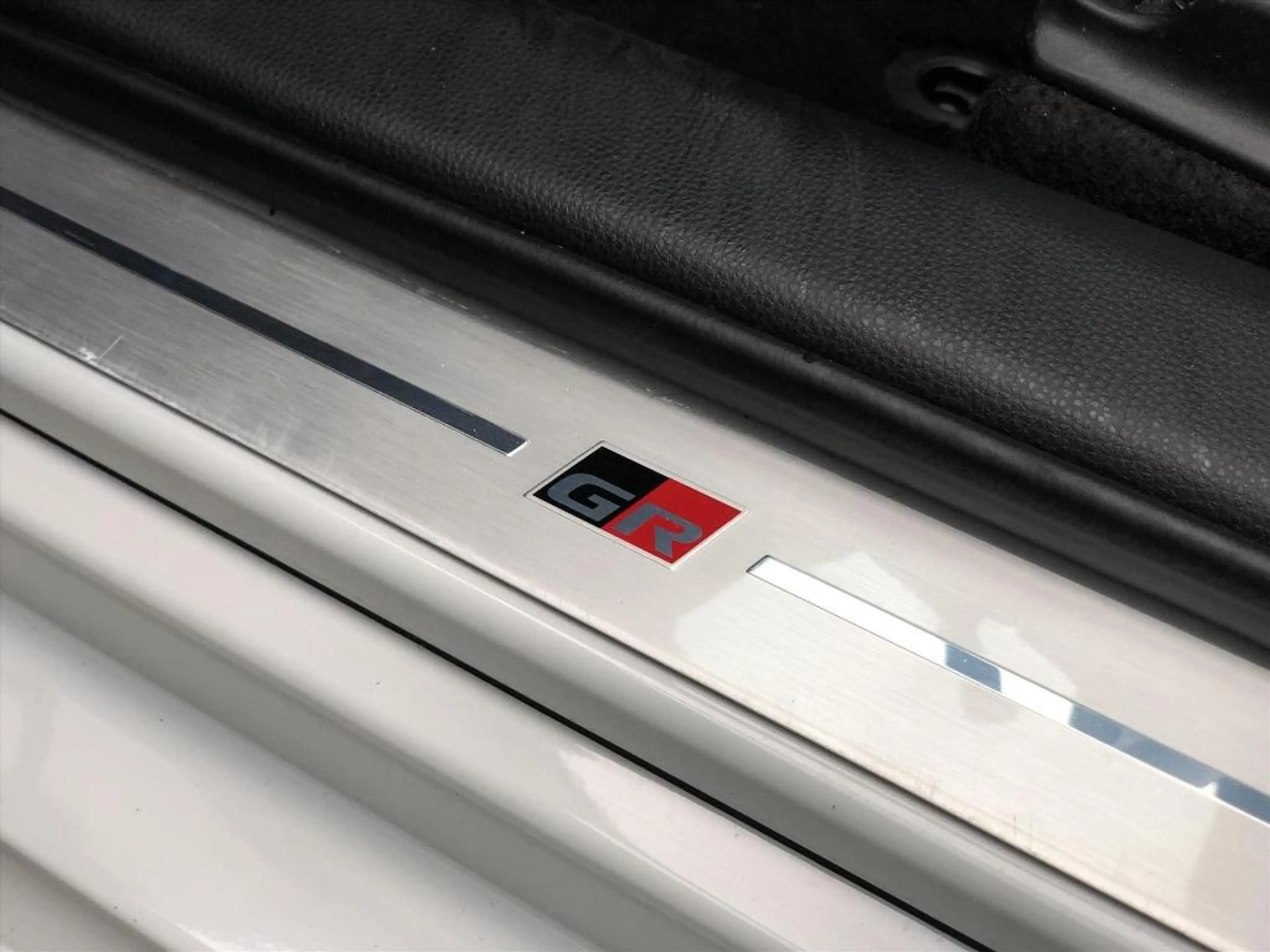 Toyota Yaris 1.5 Hybrid GR Sport | JBL, Dodehoekherkenning, Sto — photo 18