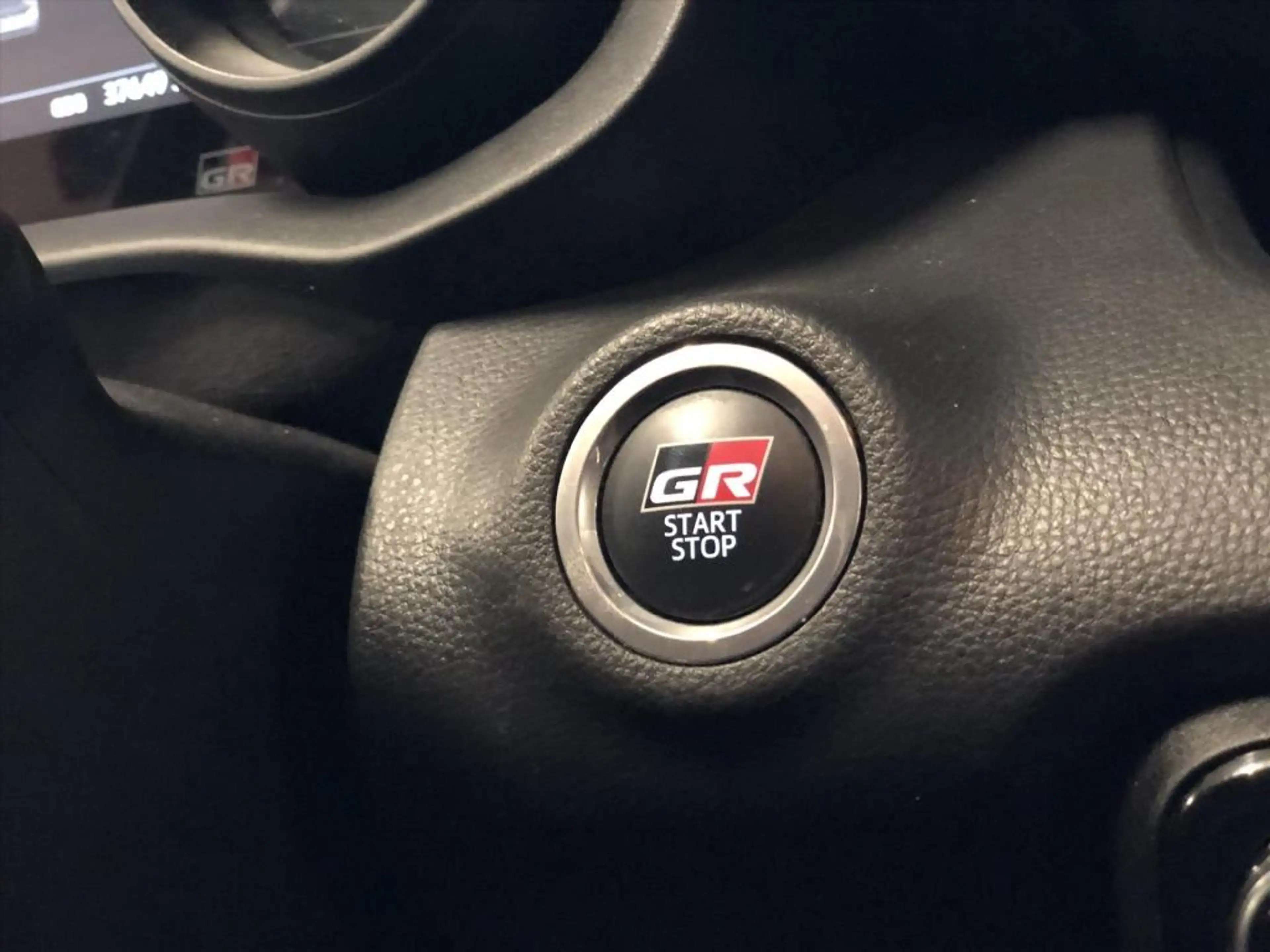 Toyota Yaris 1.5 Hybrid GR Sport | JBL, Dodehoekherkenning, Sto — photo 34