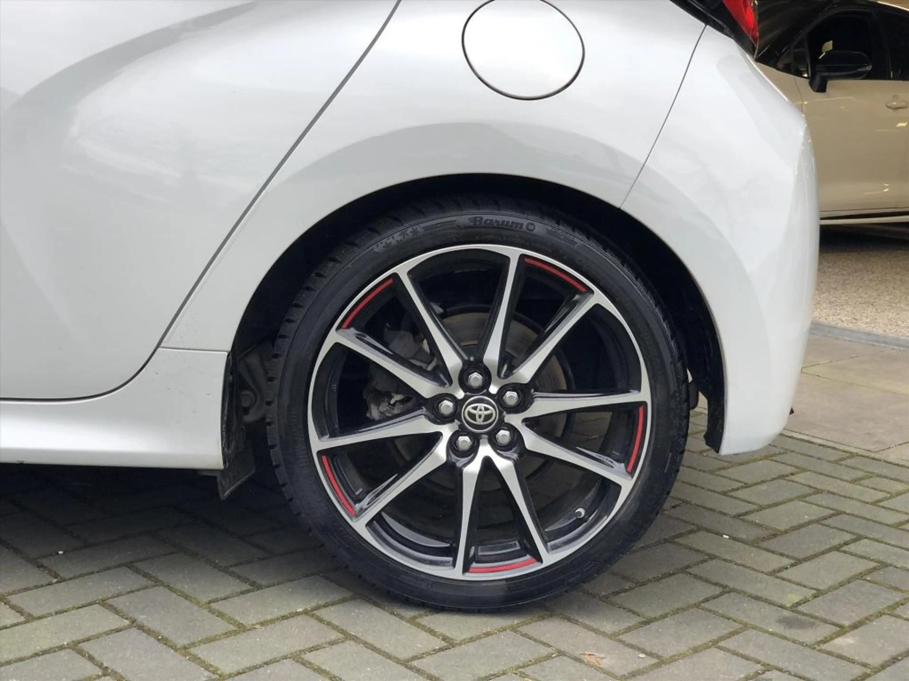 Toyota Yaris 1.5 Hybrid GR Sport | JBL, Dodehoekherkenning, Sto — photo 5