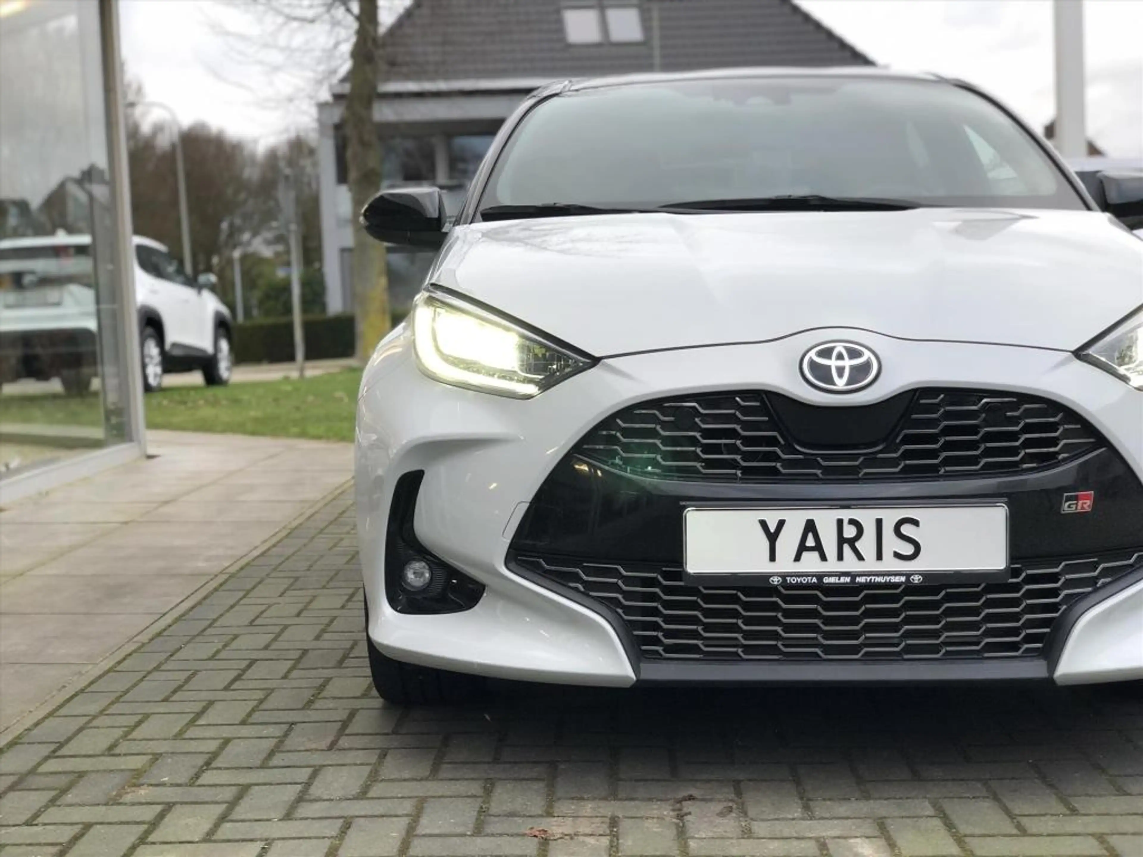 Toyota Yaris 1.5 Hybrid GR Sport | JBL, Dodehoekherkenning, Sto — photo 8