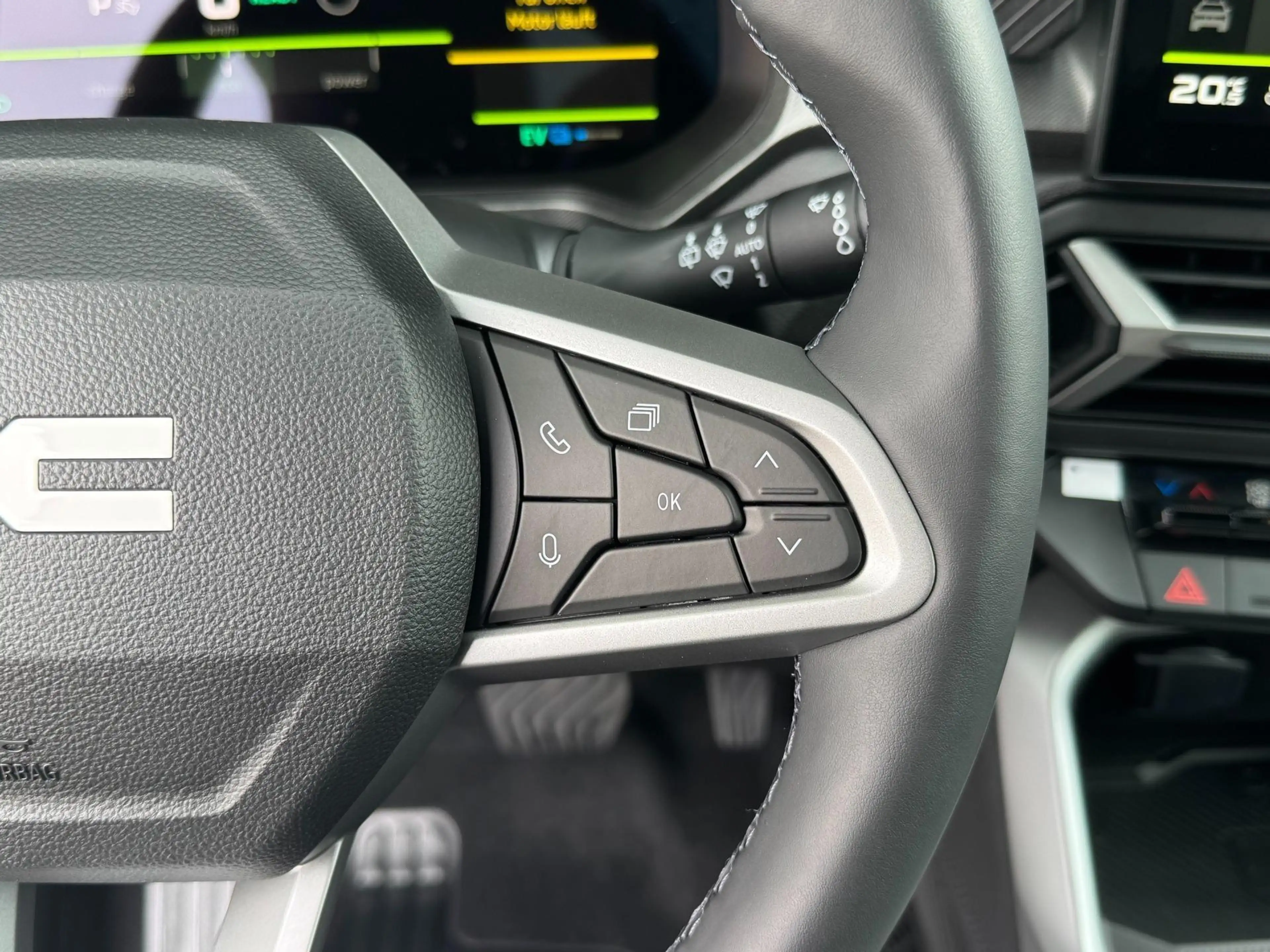 Dacia Bigster Journey Hybrid 155 360° Panorama Kamera el.Heck... — photo 13