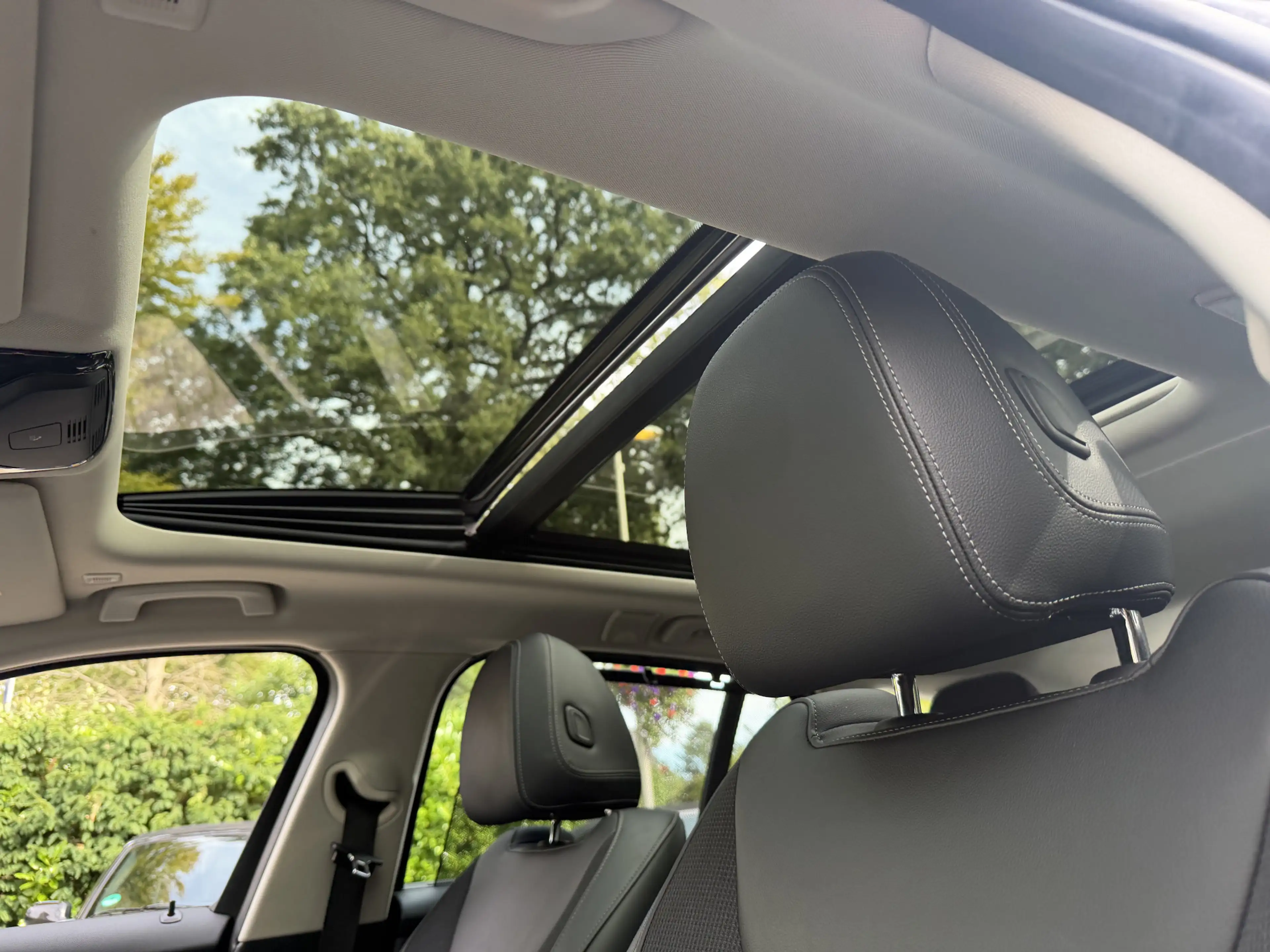 BMW 330 3-serie Touring 330i xDrive High Executive Panoram — photo 10
