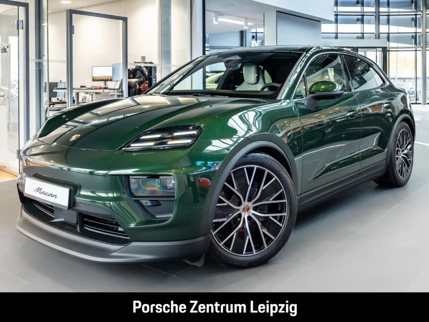 Porsche Macan 4 Luft 21Zoll ACC 360Grad AHK Bose Leder Grün - 1