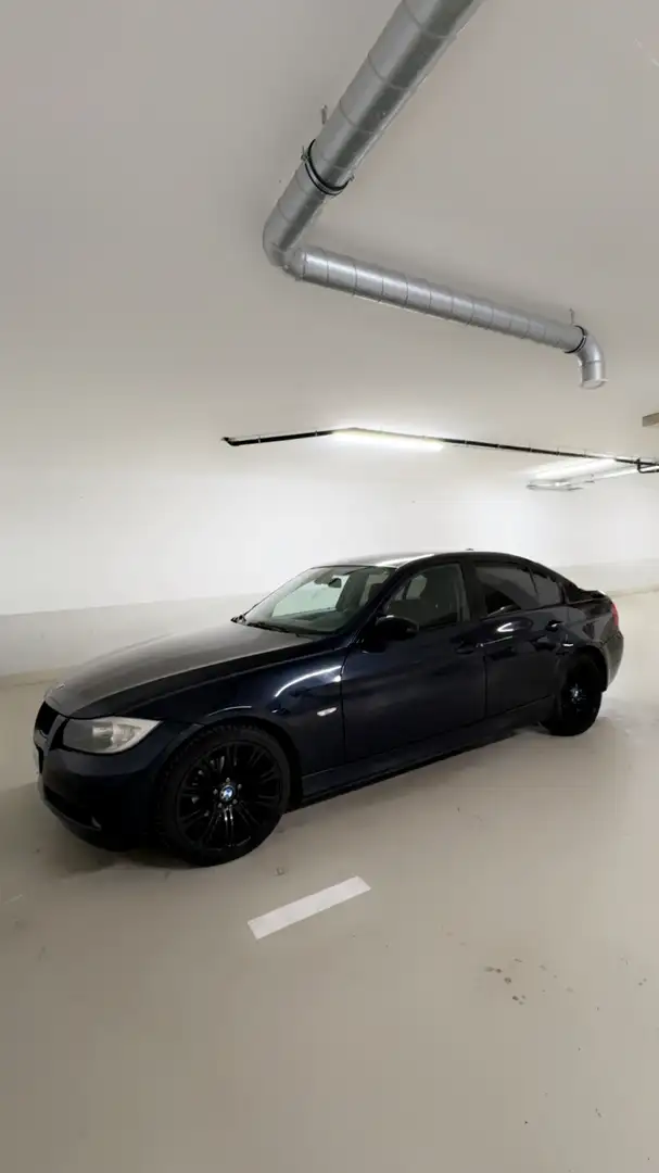BMW 320 320i Österreich-Paket Blau - 1